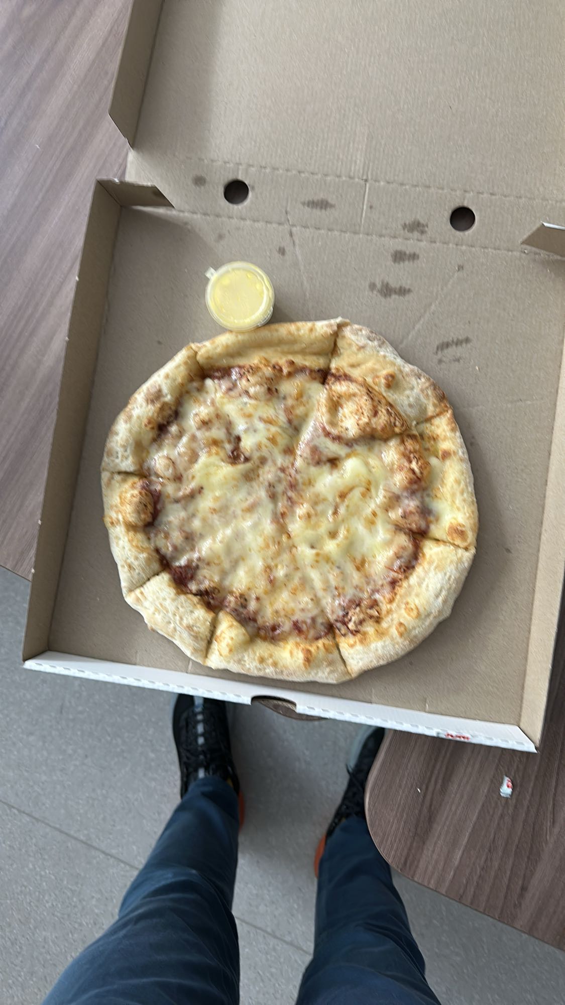 Cheese Pizza with Dip