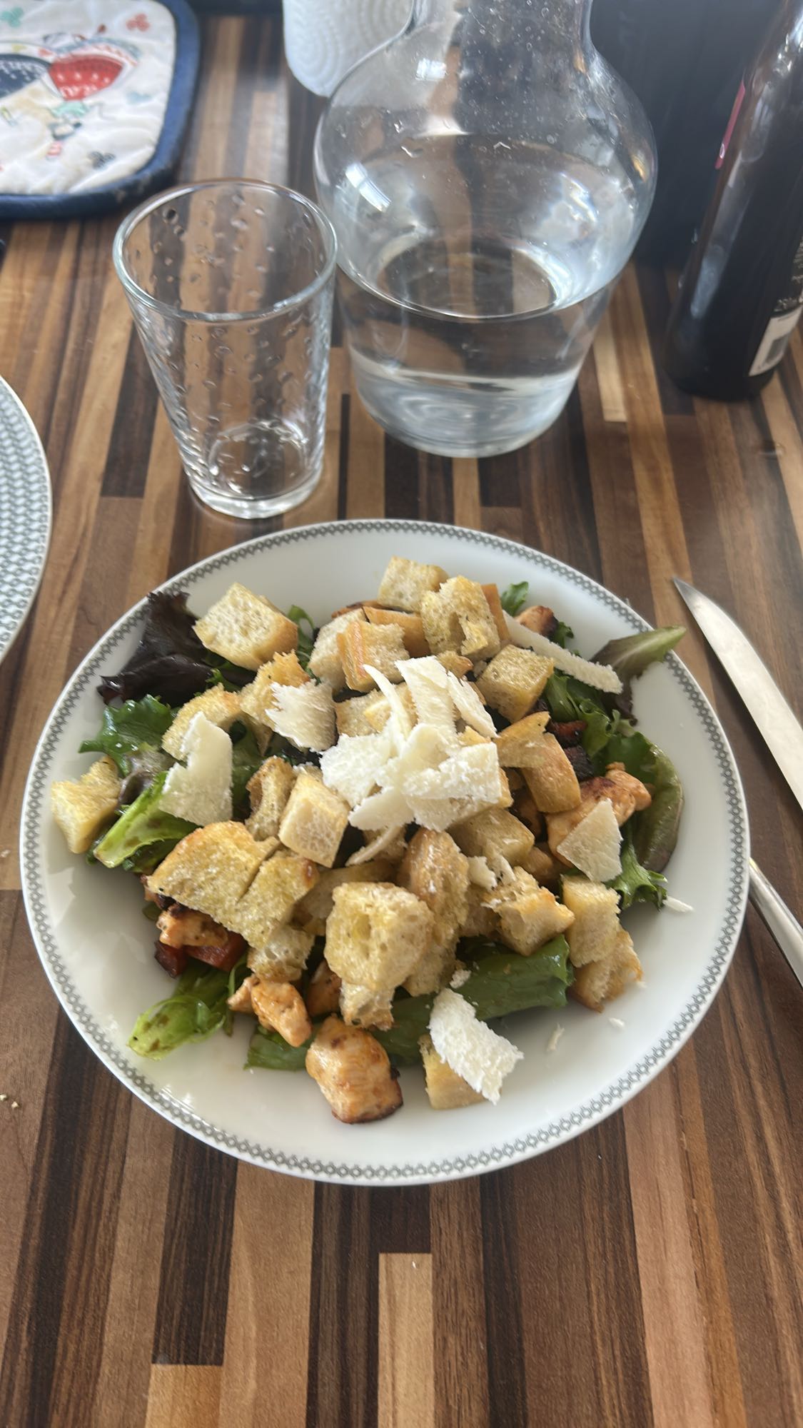 Salade poulet croûtons