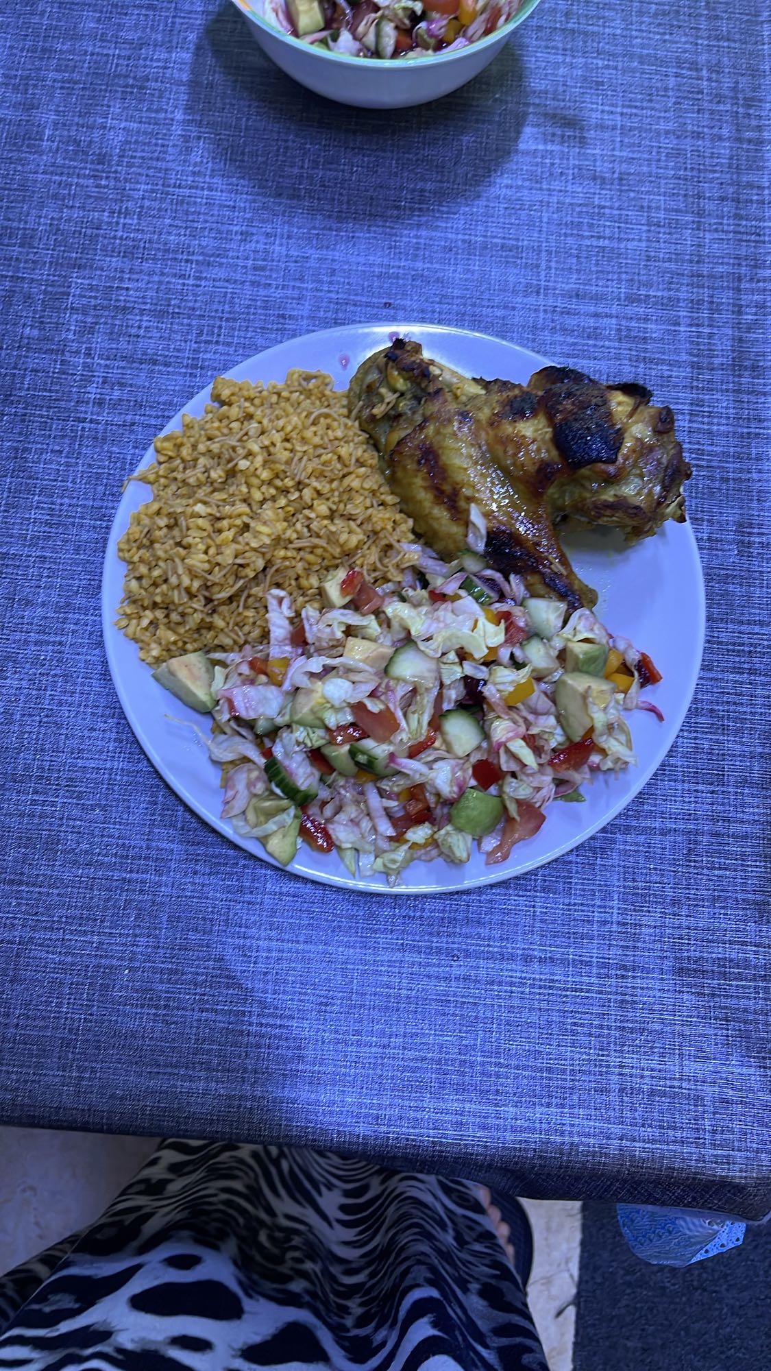 Kyckling med ris och sallad