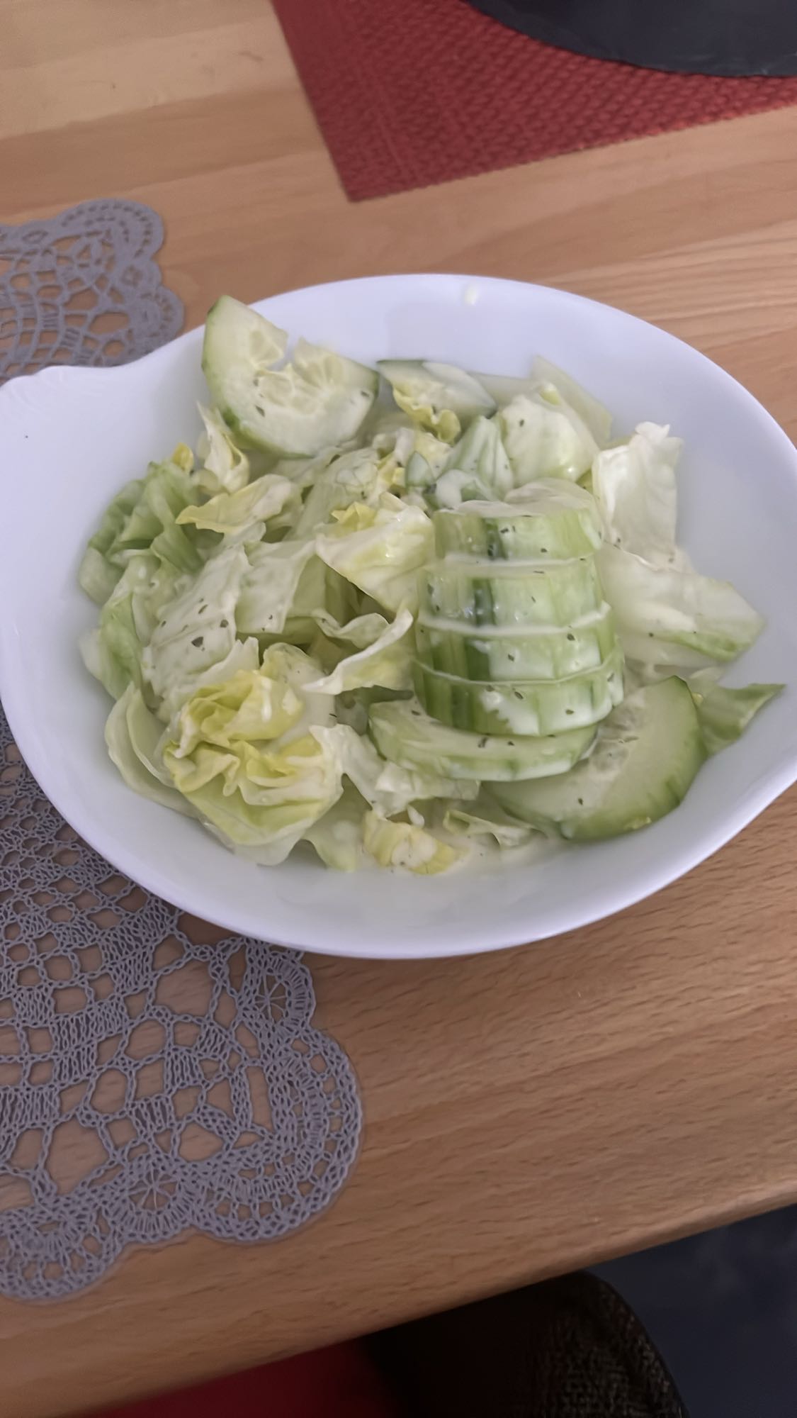 Gurkensalat mit Dressing