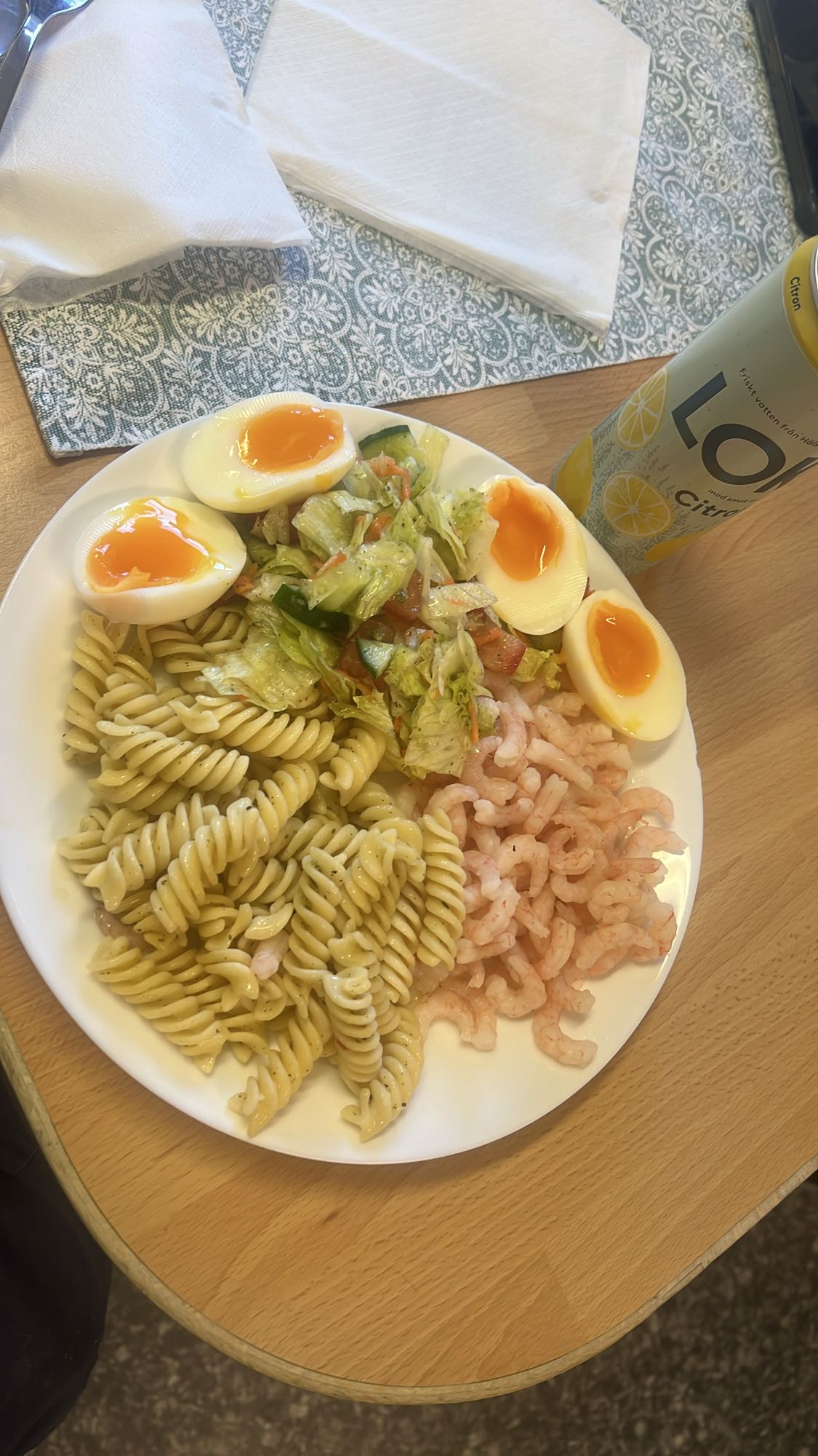 Pasta med räkor & ägg