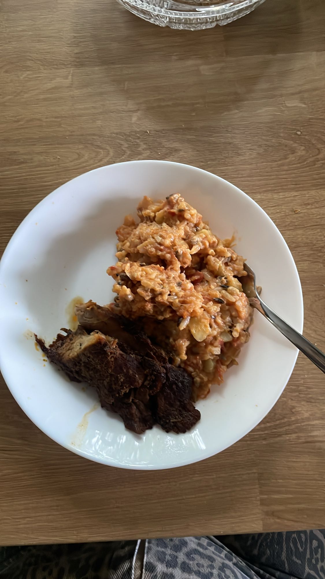 Ryż z warzywami i łopatką wieprzową