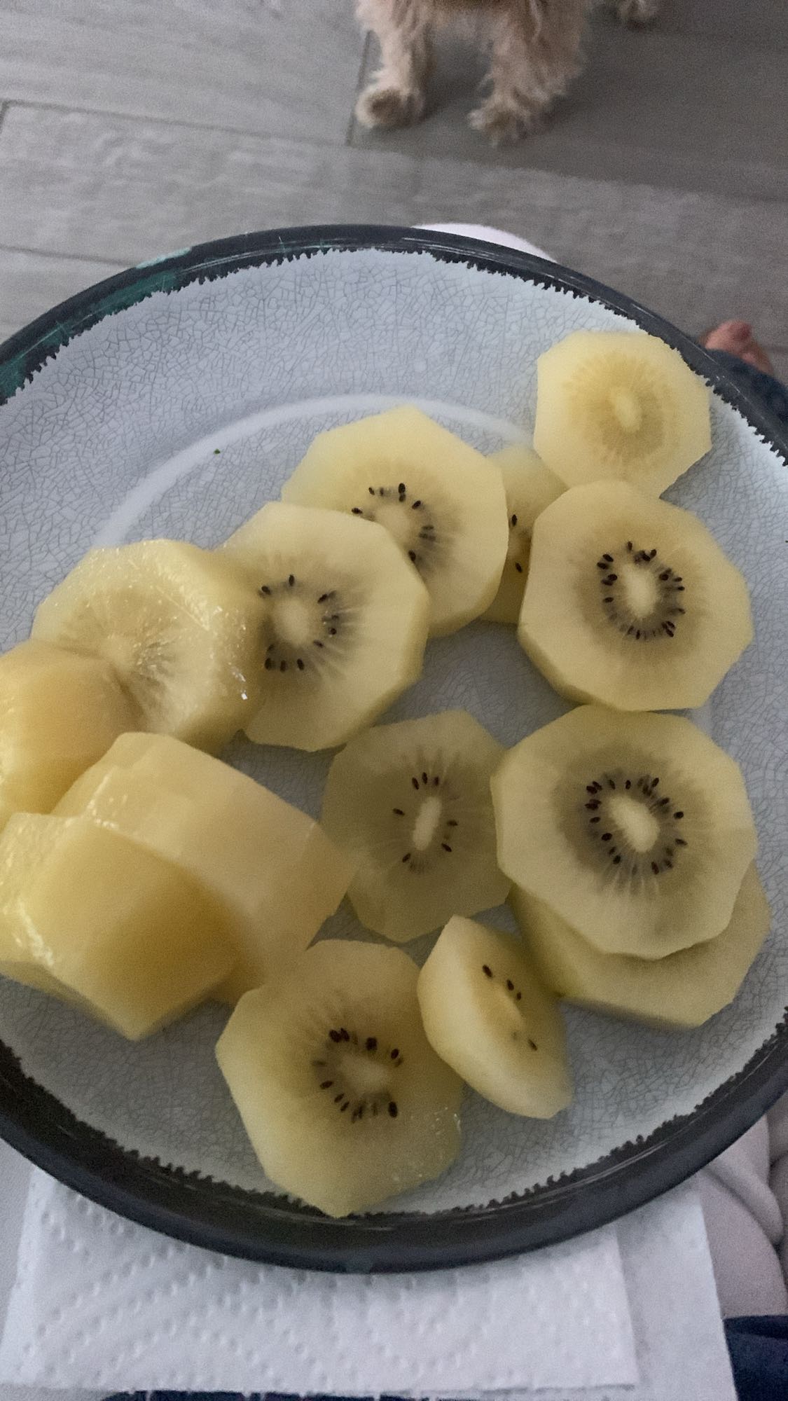 kiwi dorado en rodajas