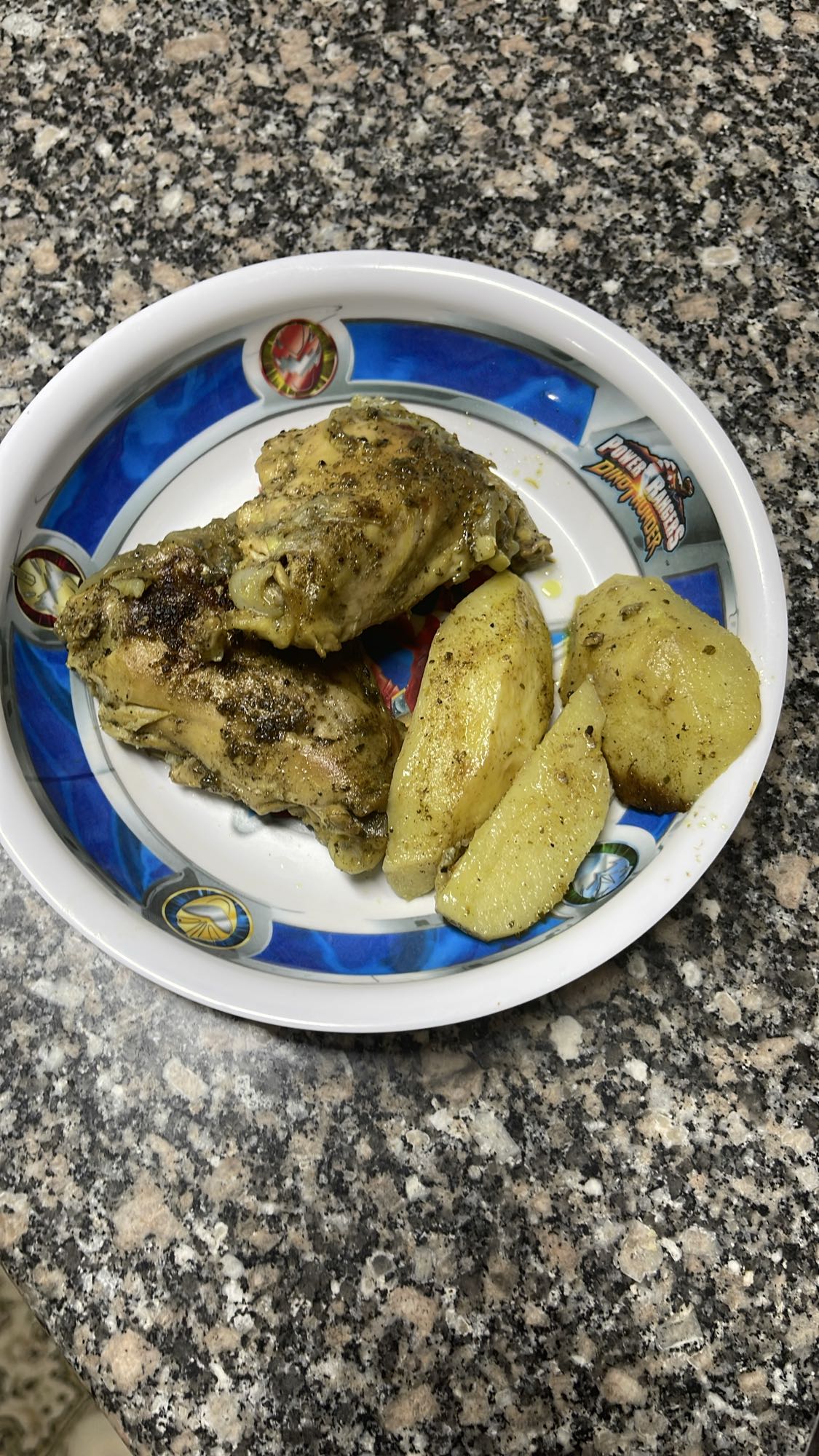 دجاج وبطاطا مشوية