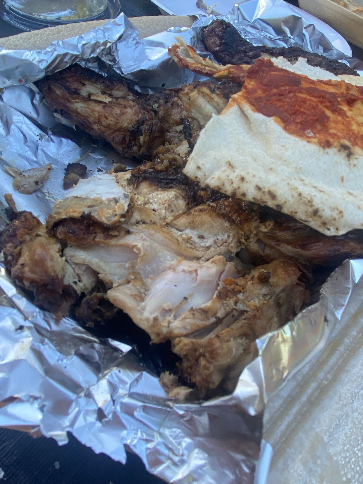 دجاج مشوي مع خبز
