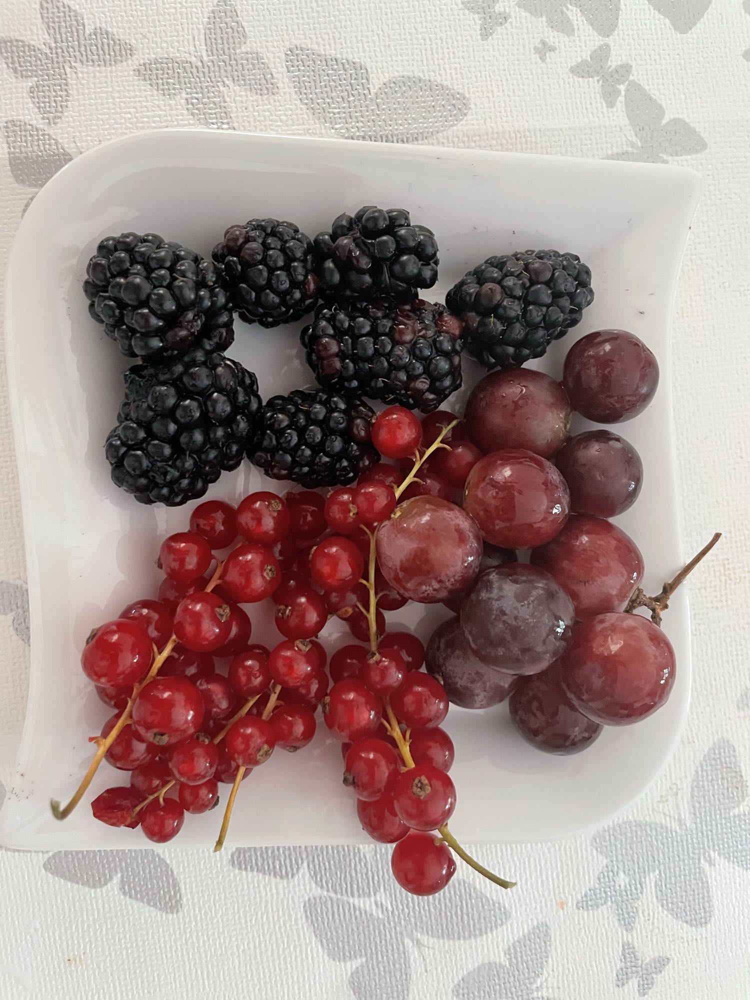 Mixed Berries & Grapes