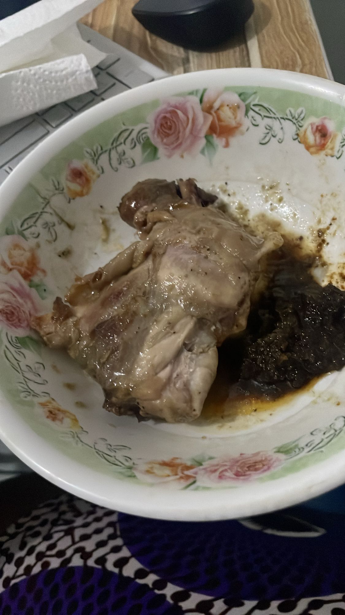 Boiled chicken with sauce