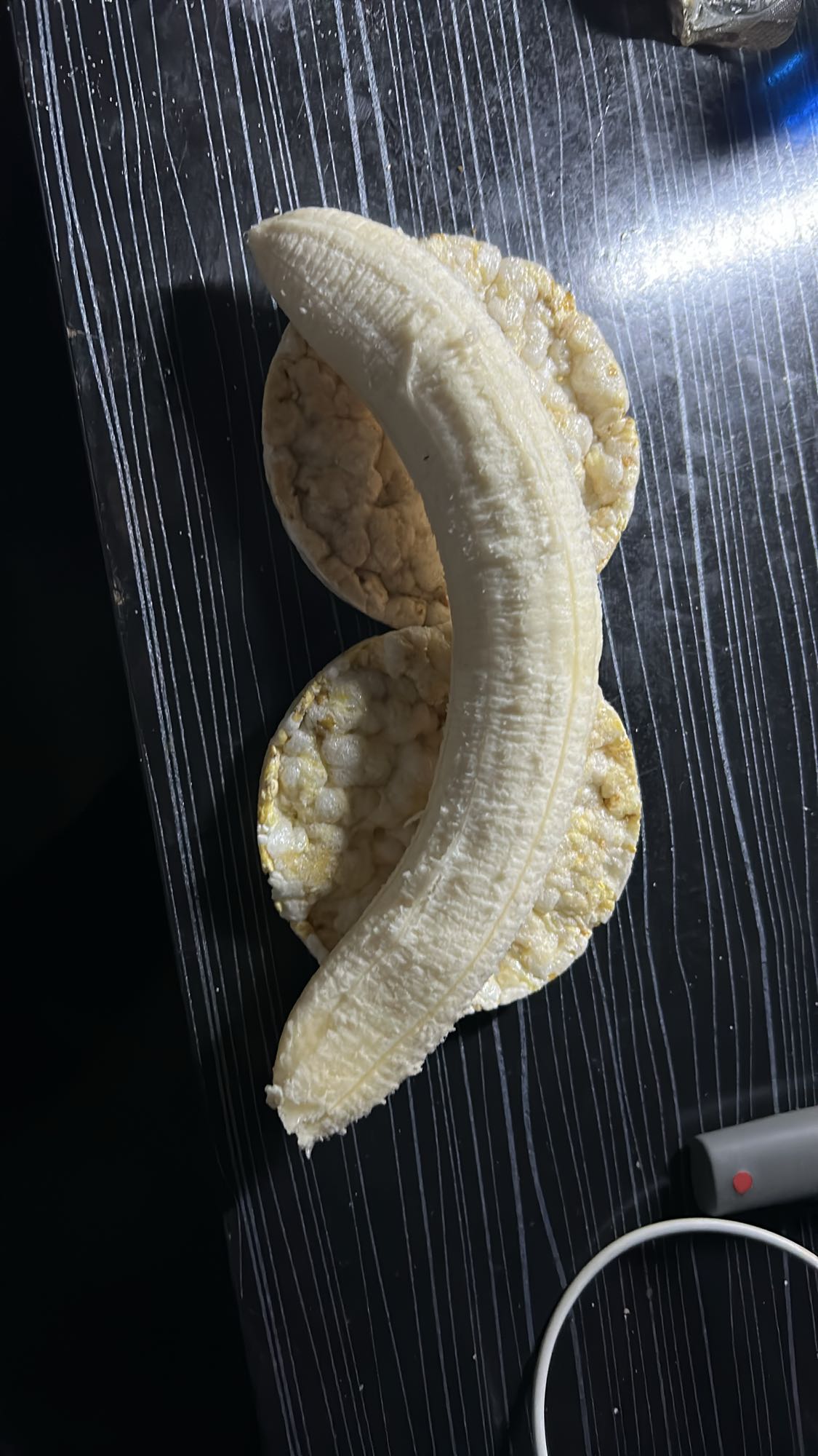 Banana Ginger-Lemon Rice Cake Snack