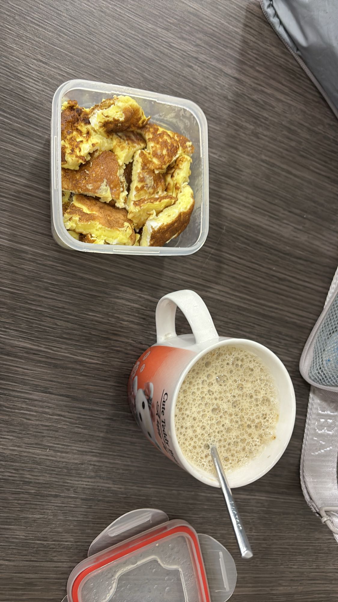 Pan francés y café