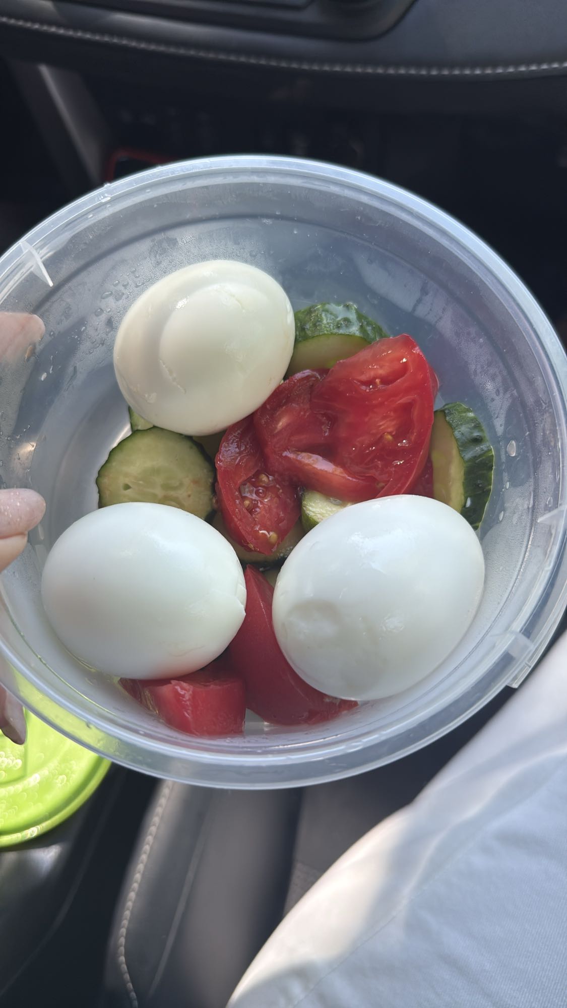 Яйца с овощами