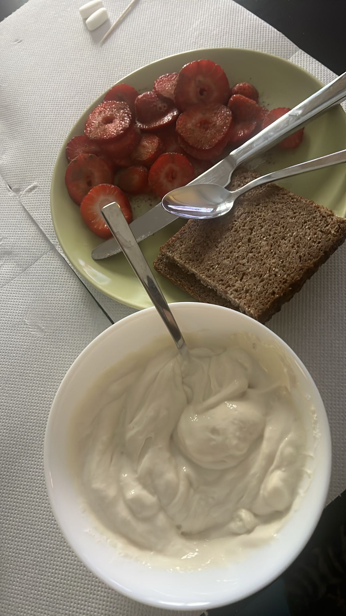 Γιαούρτι με φράουλες