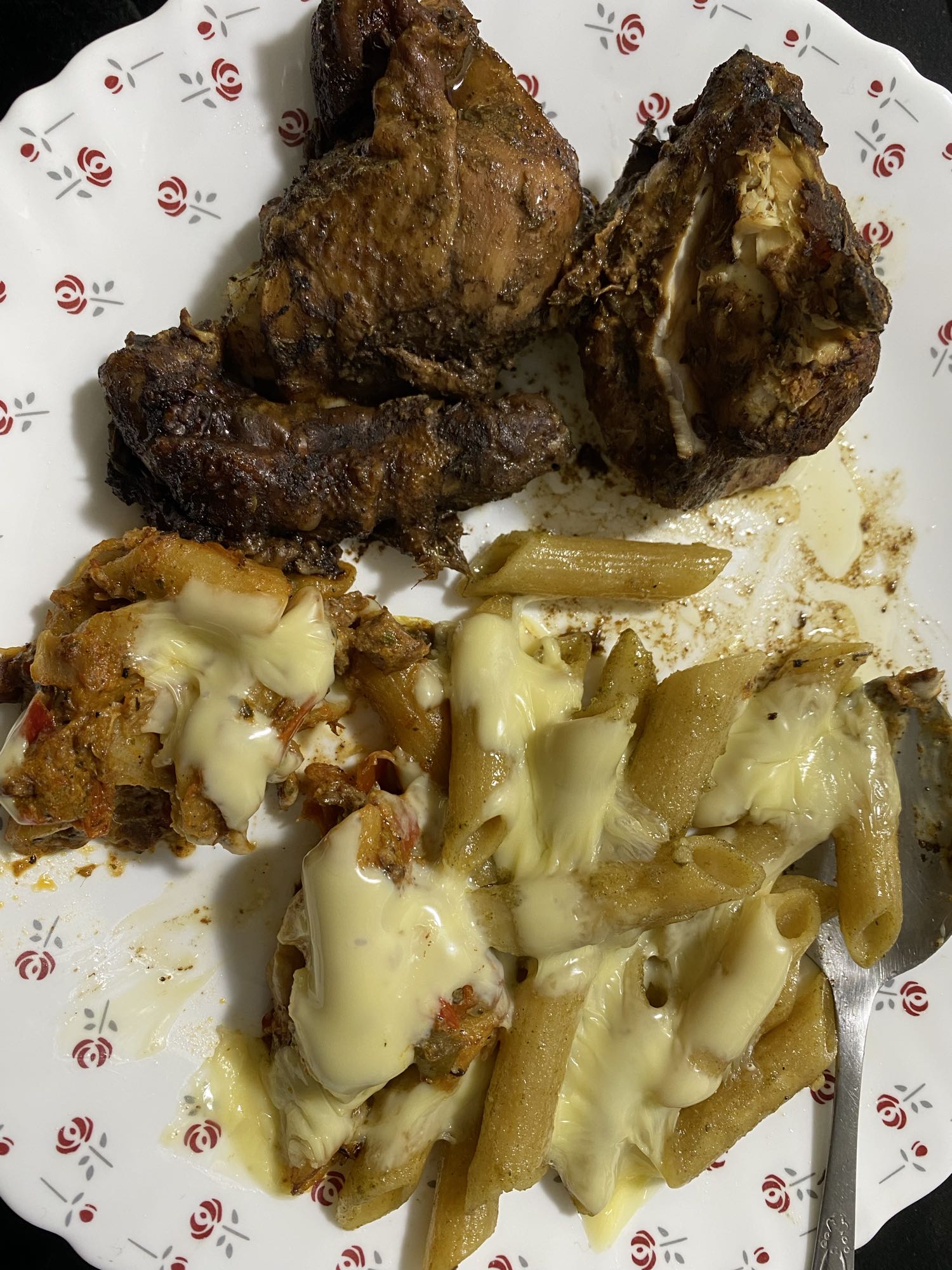 Cheesy pasta with chicken