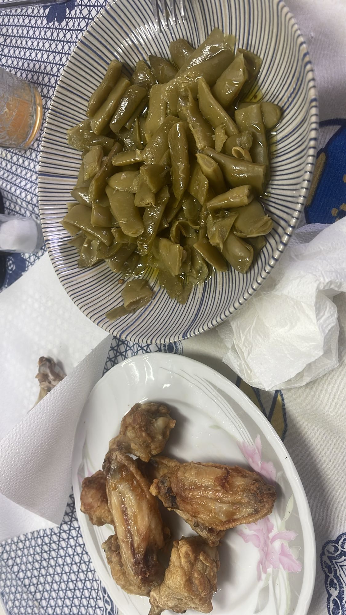 Judías verdes y alitas