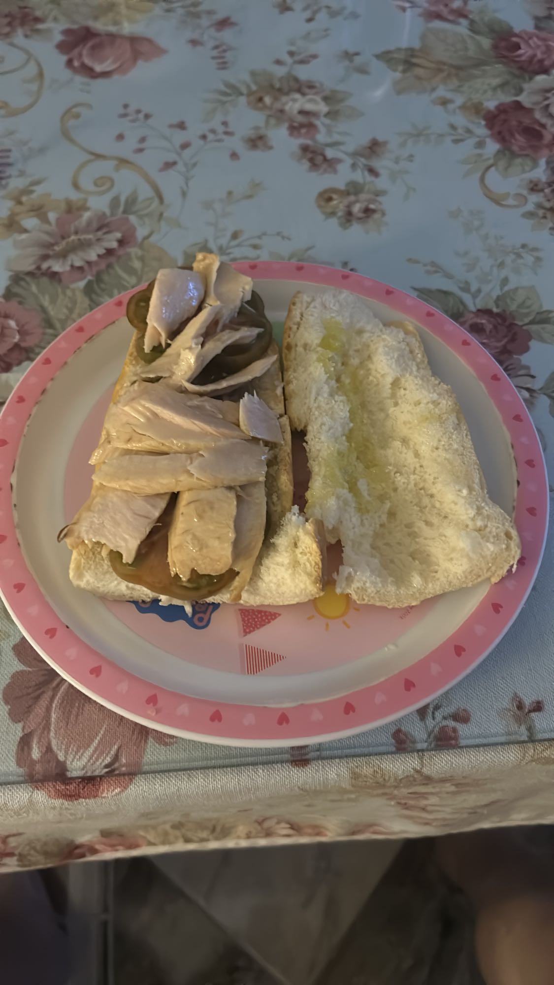 Sándwich de atún