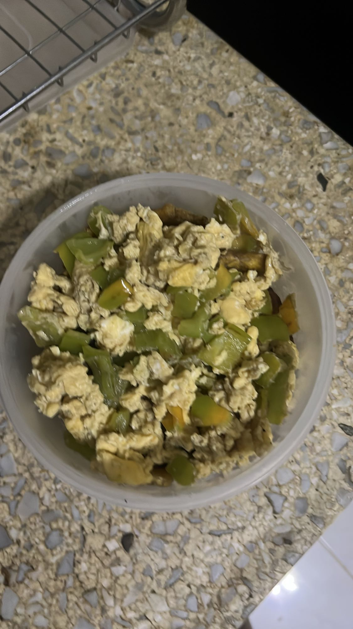 Huevos con pimientos