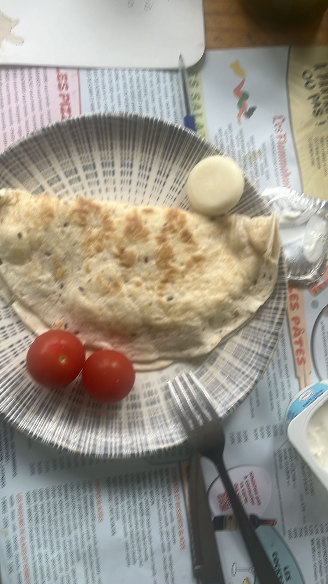 Omelette et crudités