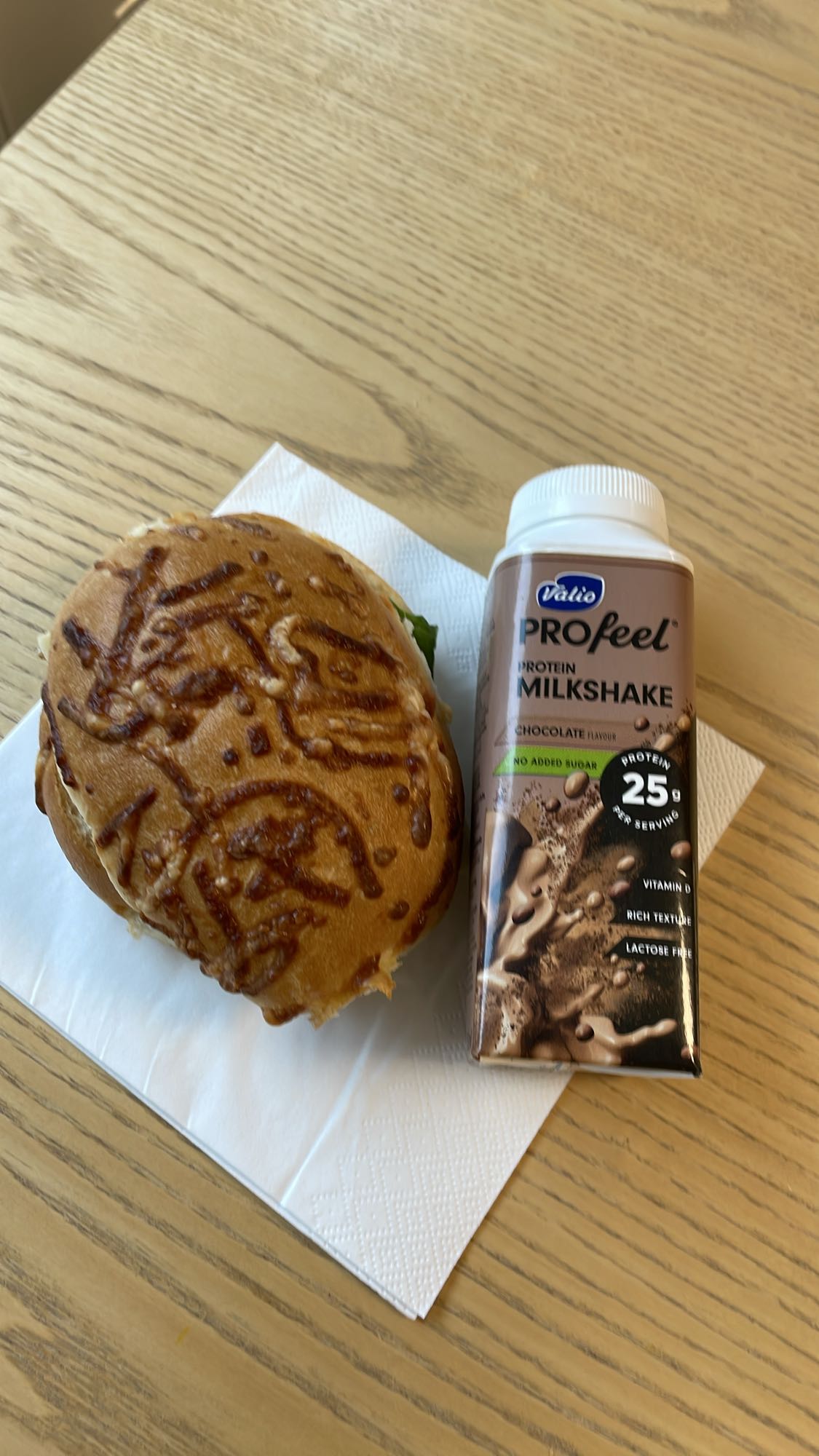 Proteinmilkshake & smörgås