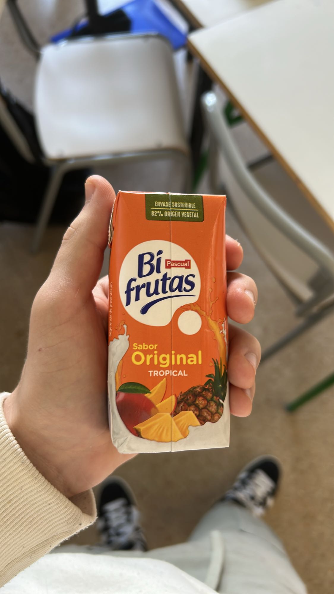 Zumo tropical Bifrutas