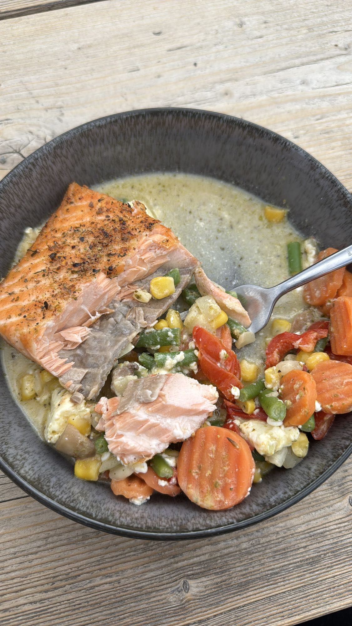 Salmón con verduras