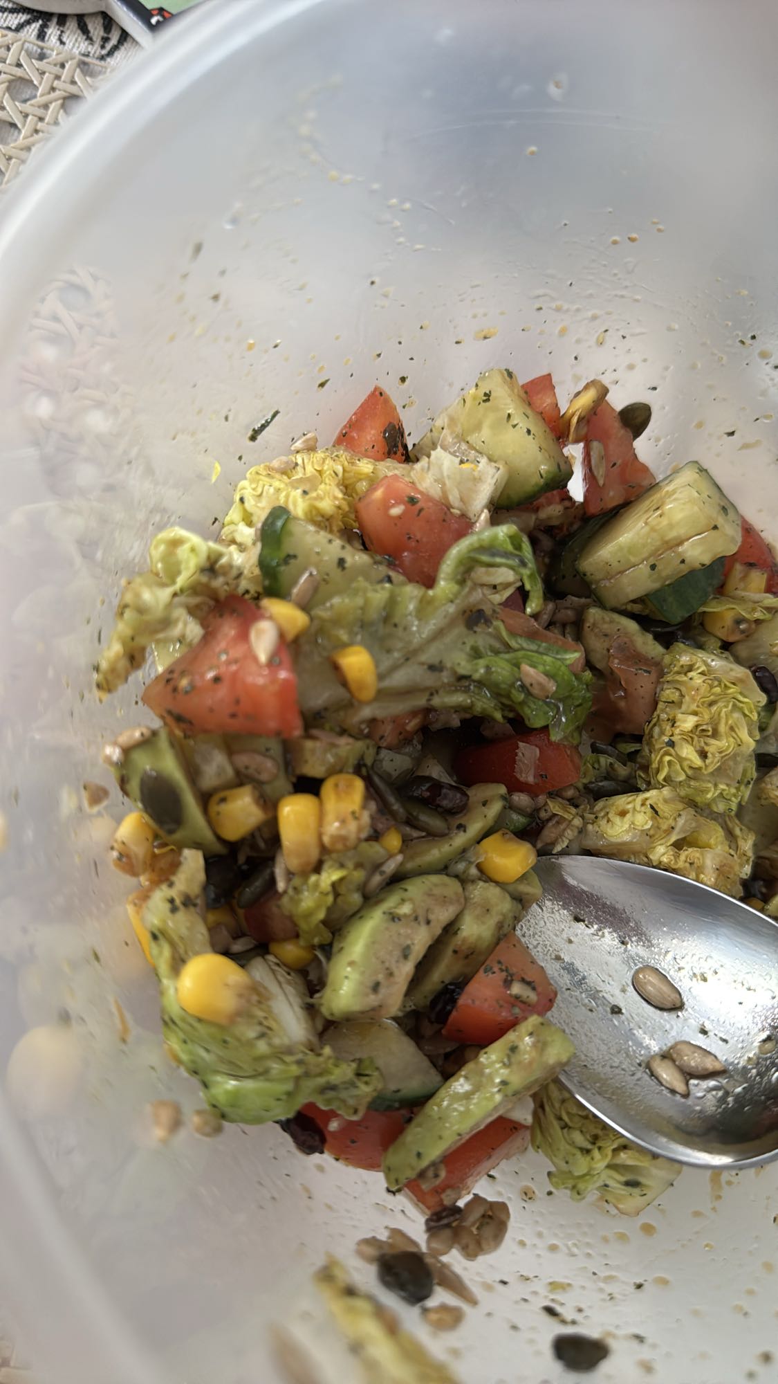 Grönsallad med frön