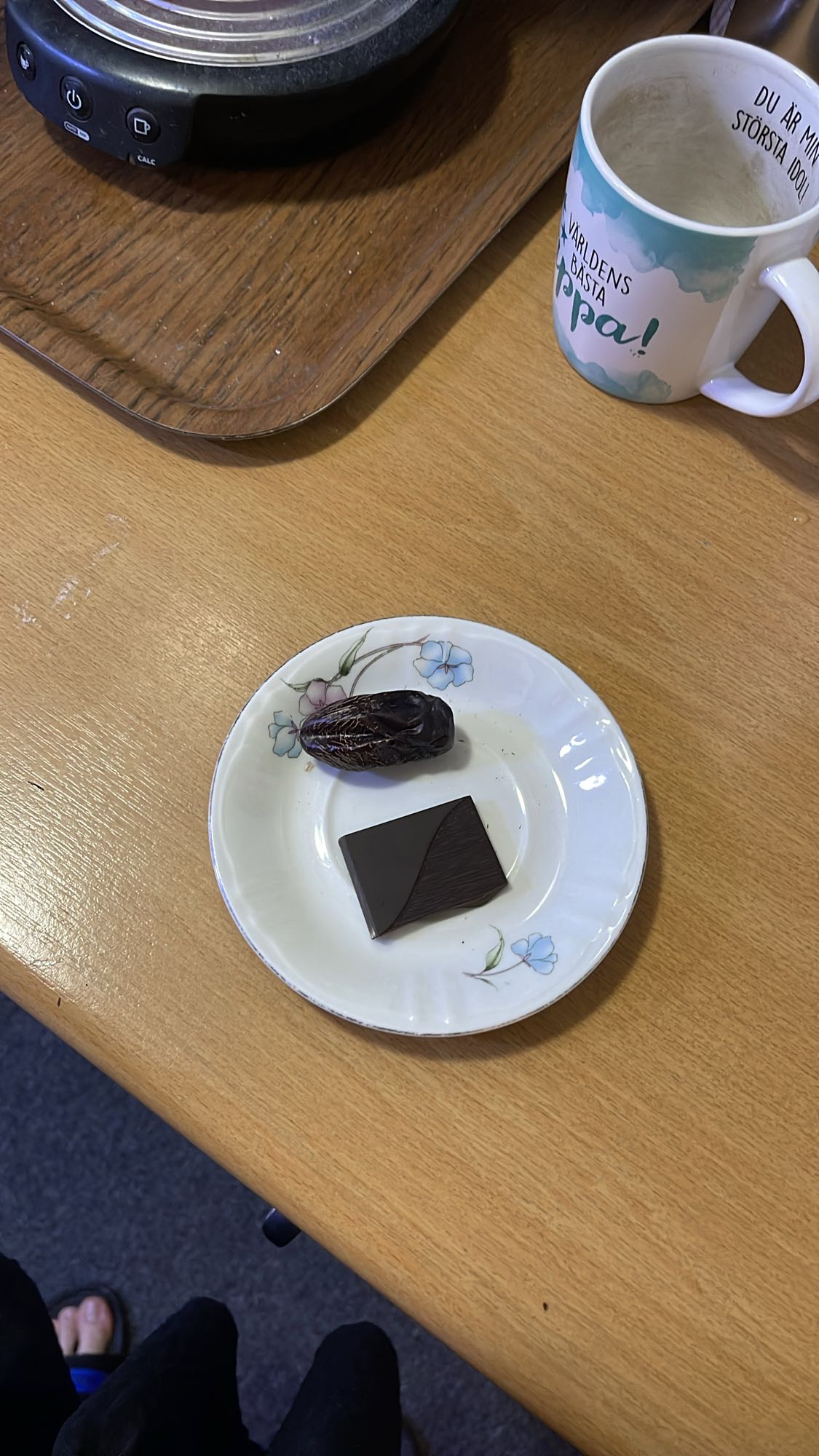 Dadlar och mörk choklad