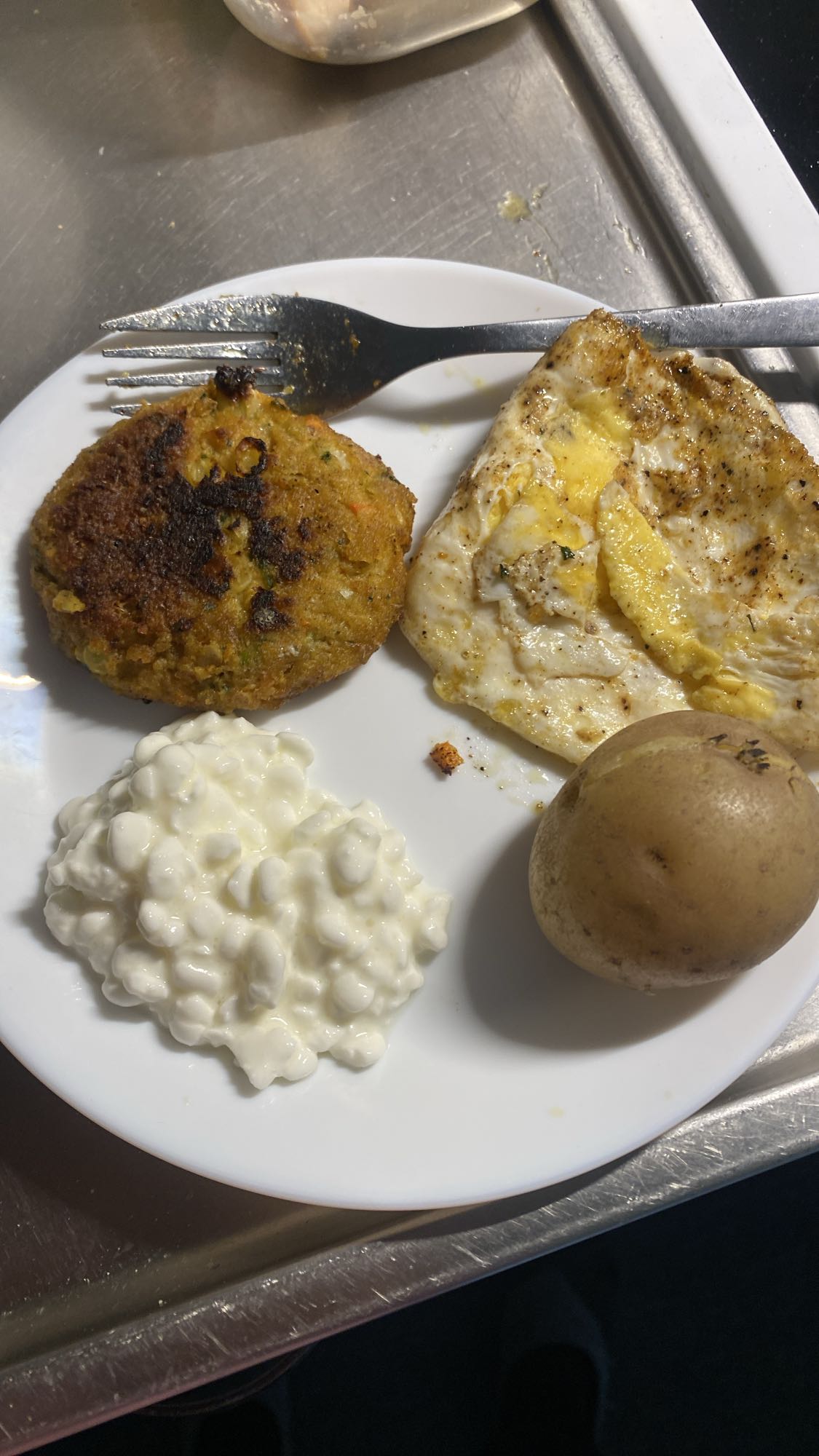 Ägg och potatis tallrik