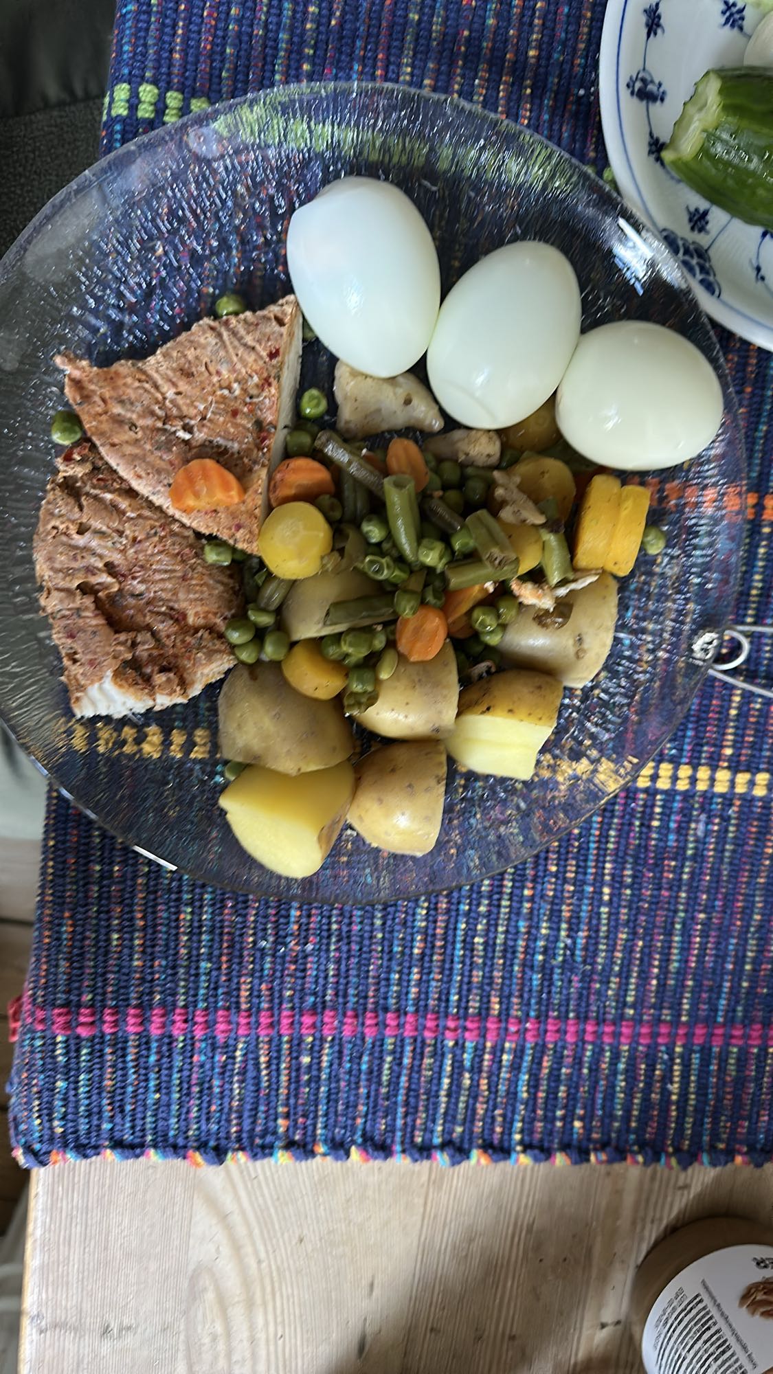 Ägg och grönsakstallrik