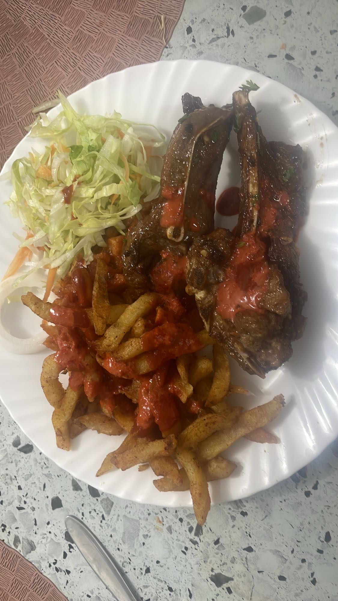 Lamb chops with fries salad