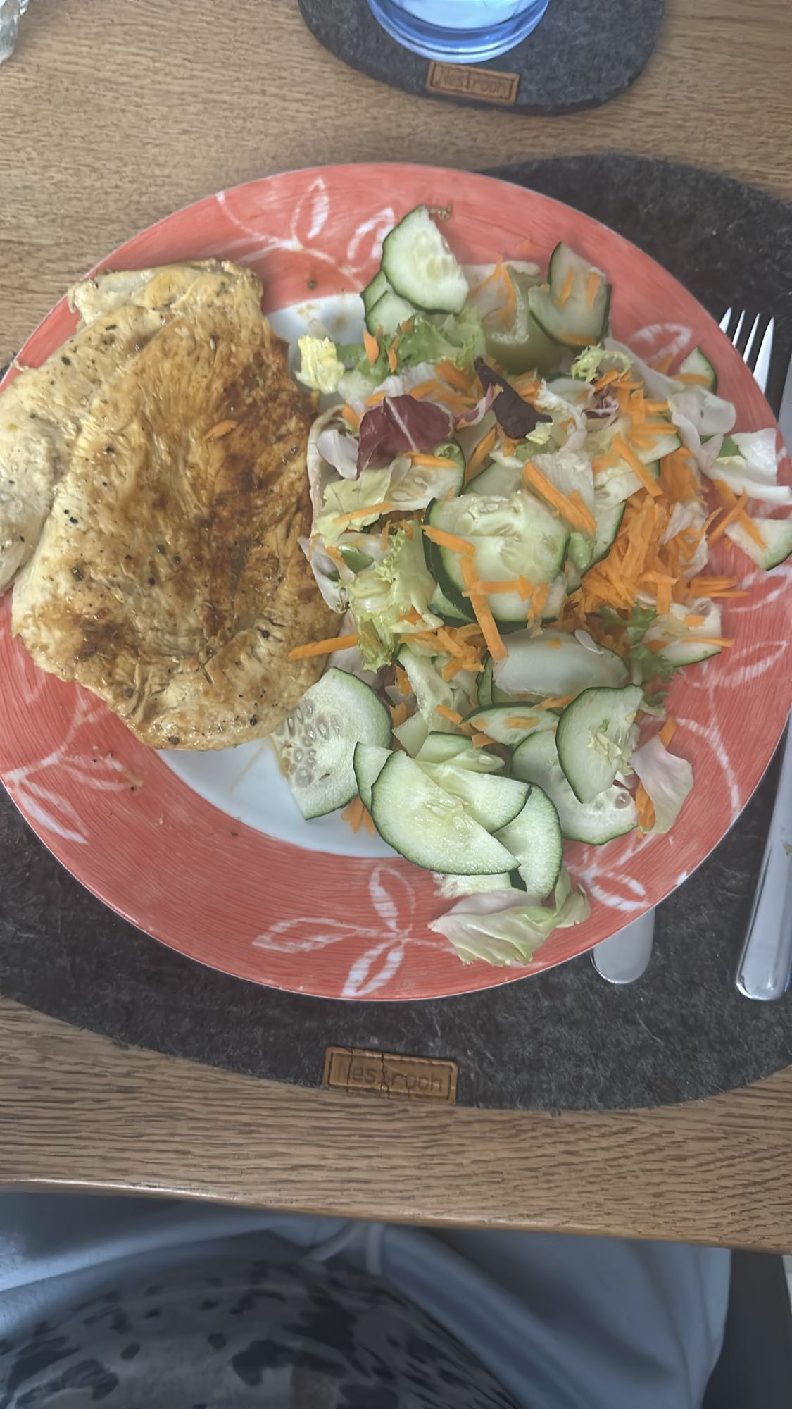 Grillet kylling med salat