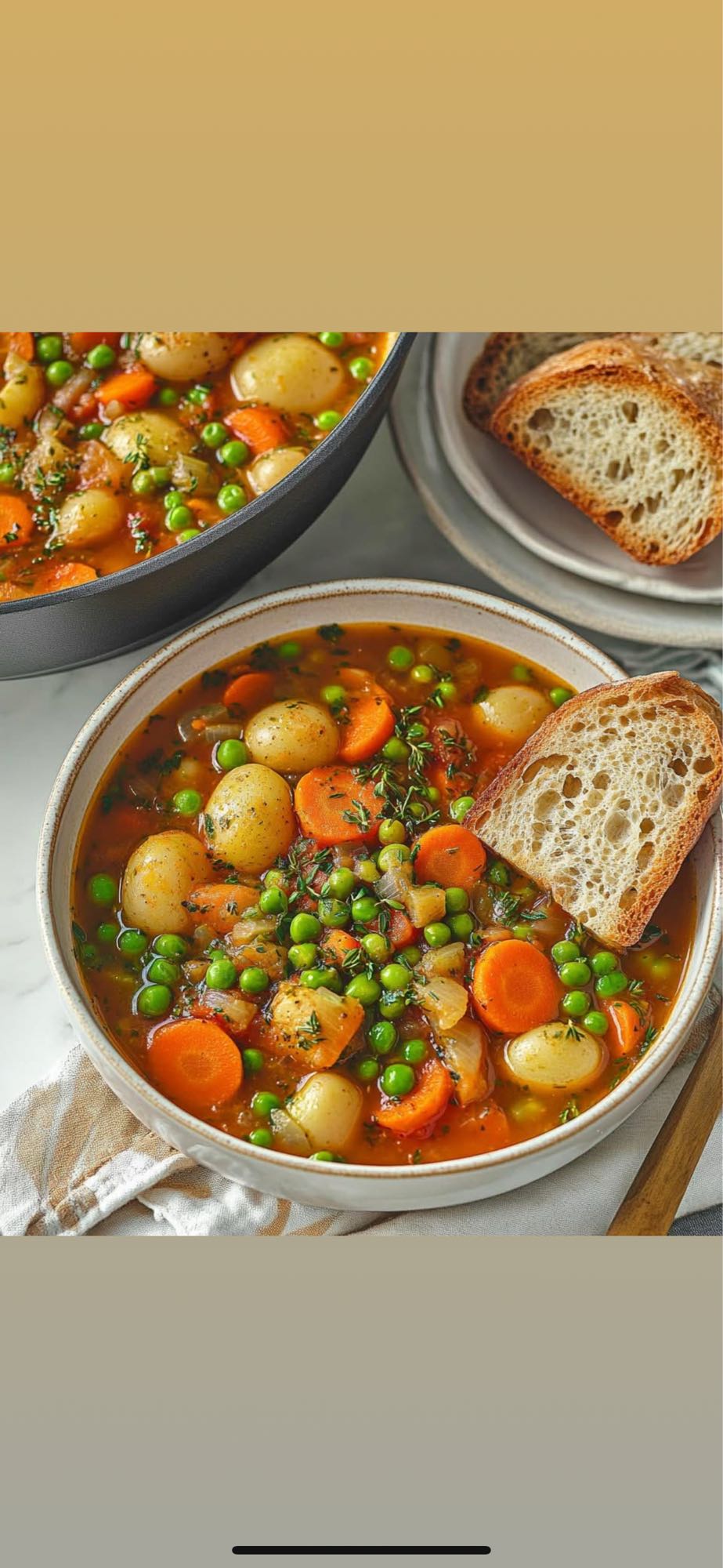 Овощной суп с хлебом