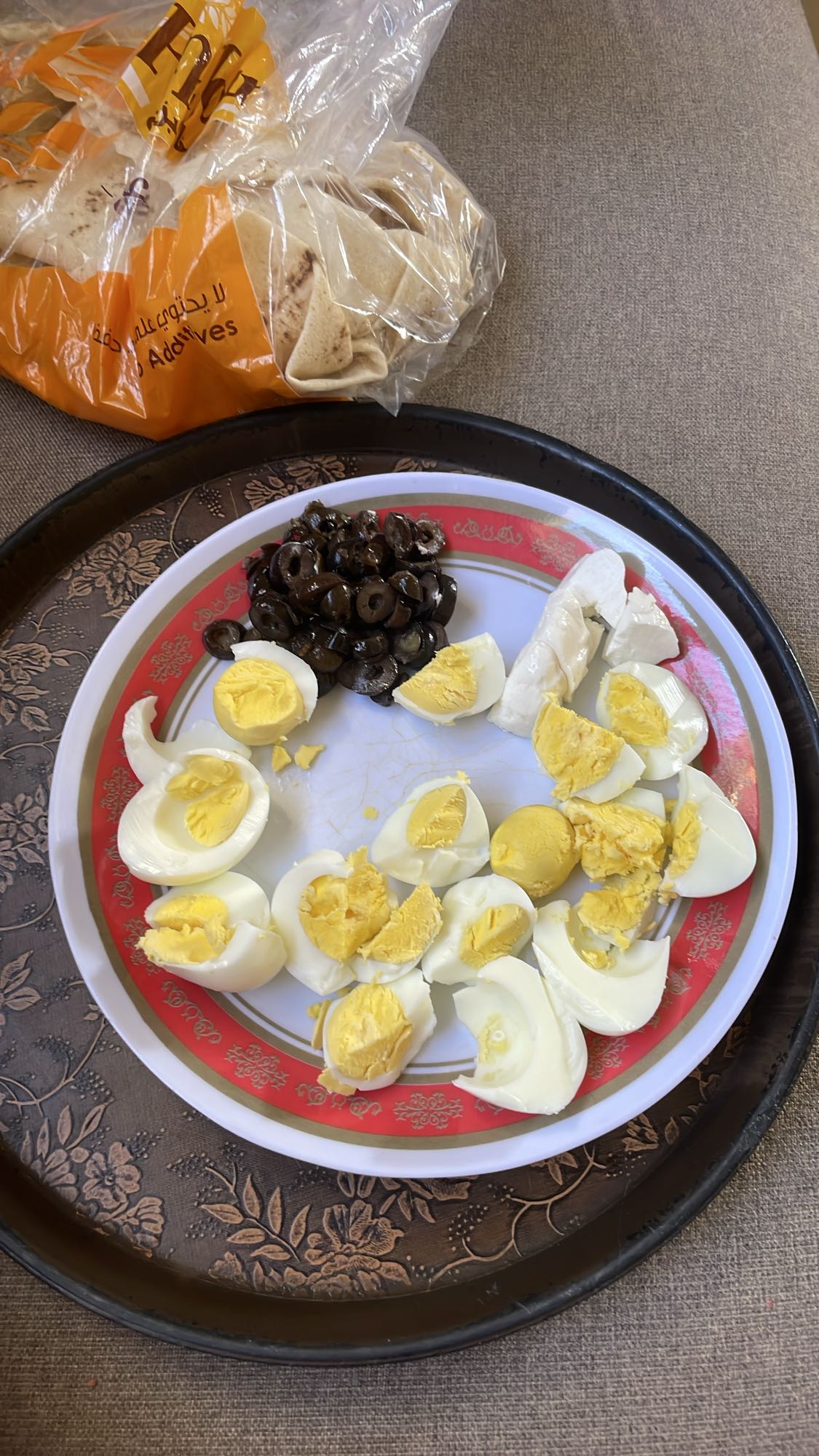 Eggs and Pita Plate
