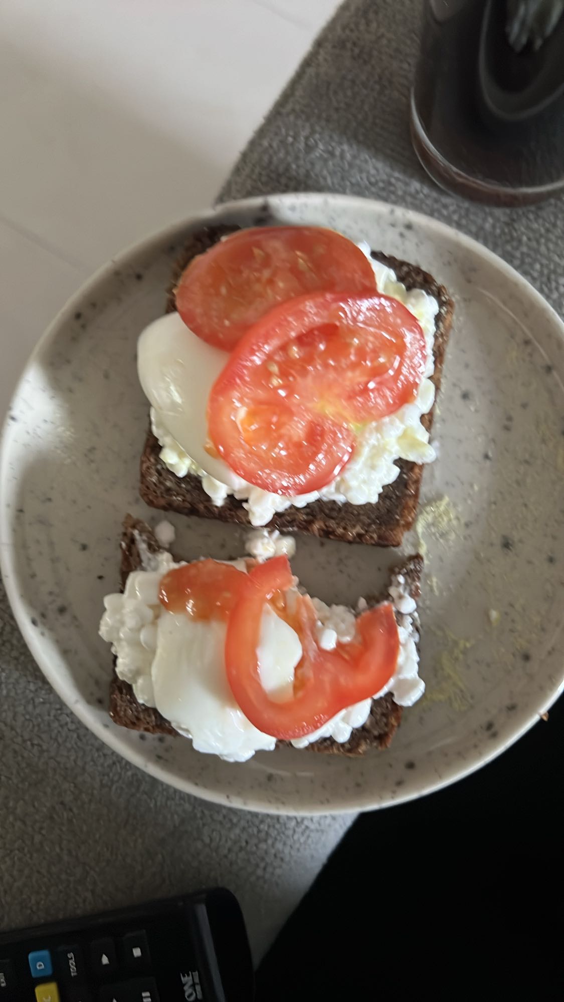 Knäckebröd med ägg