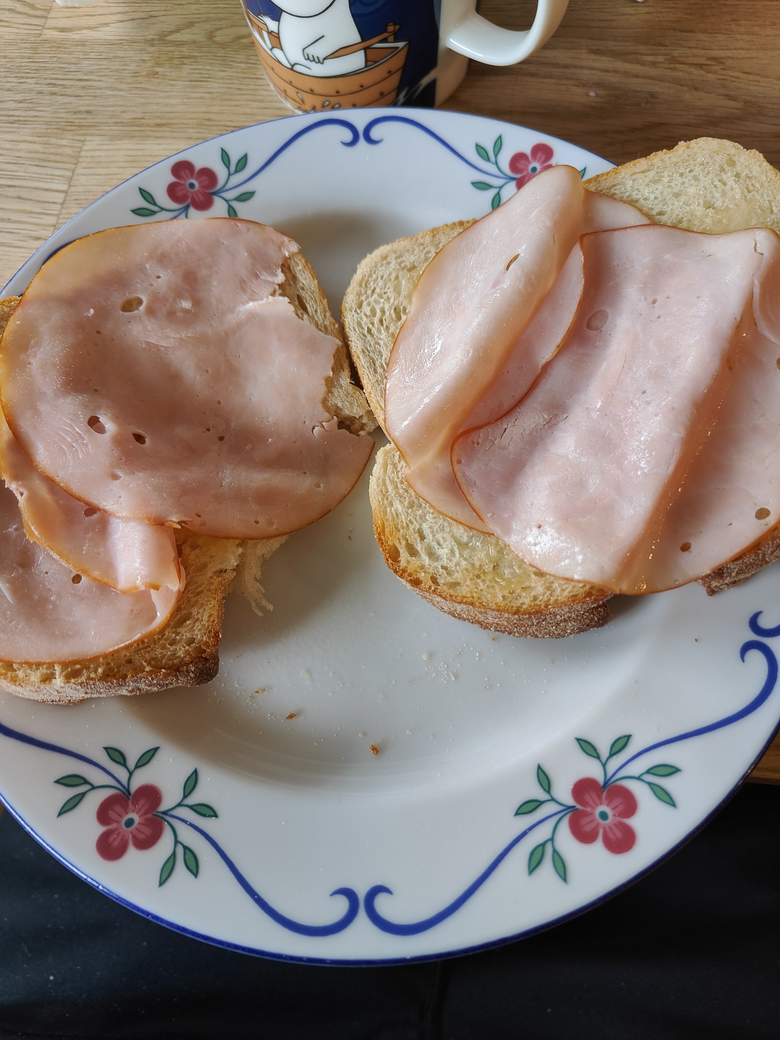 Ham on white bread