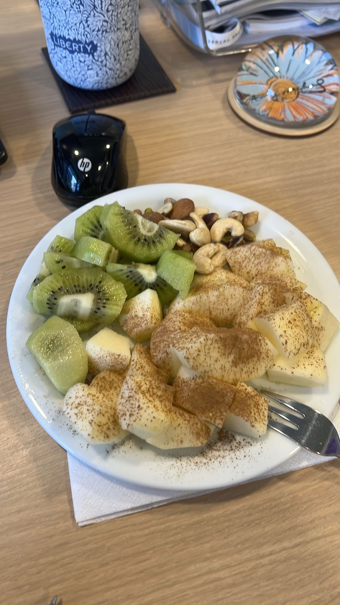 Φρούτα με ξηρούς καρπούς