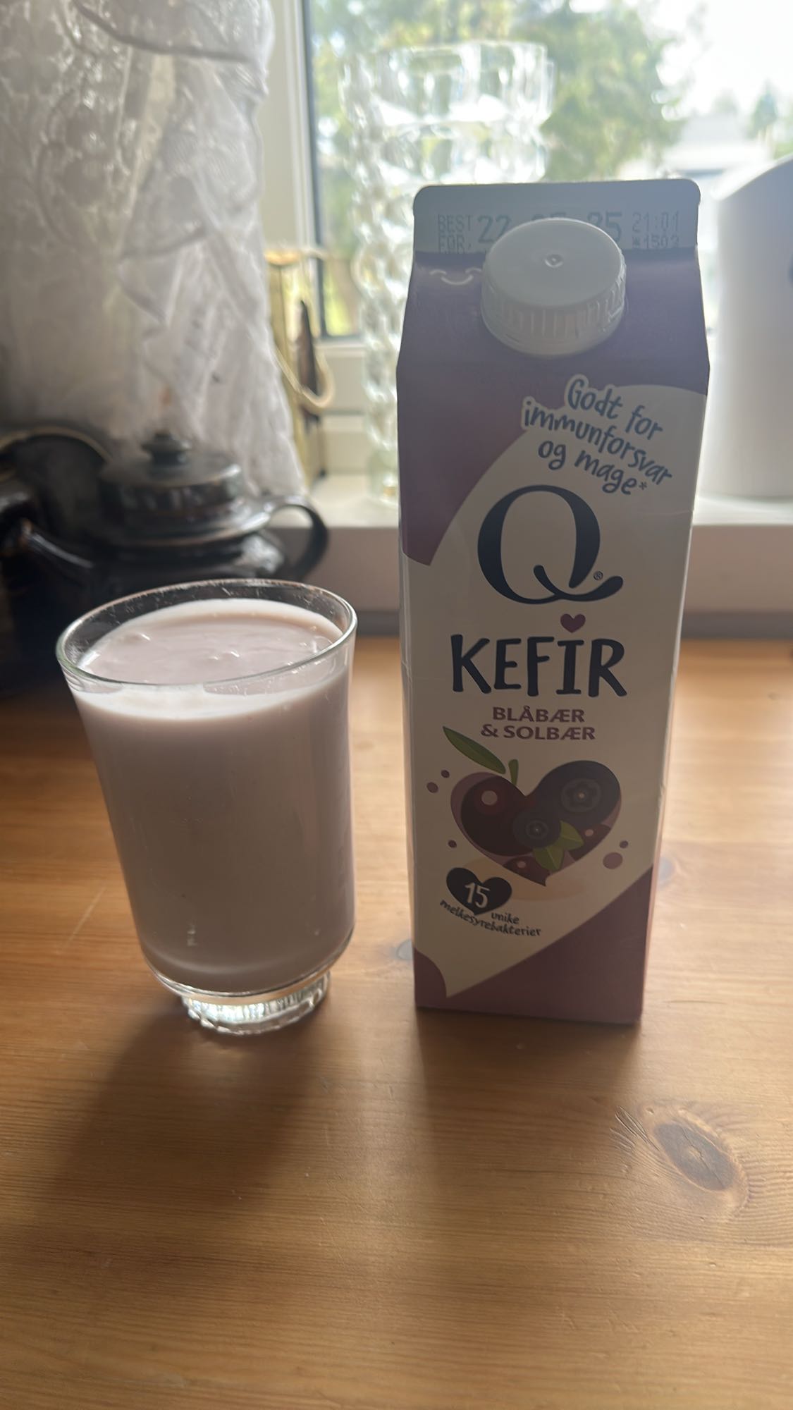 Blåbær og solbær kefir