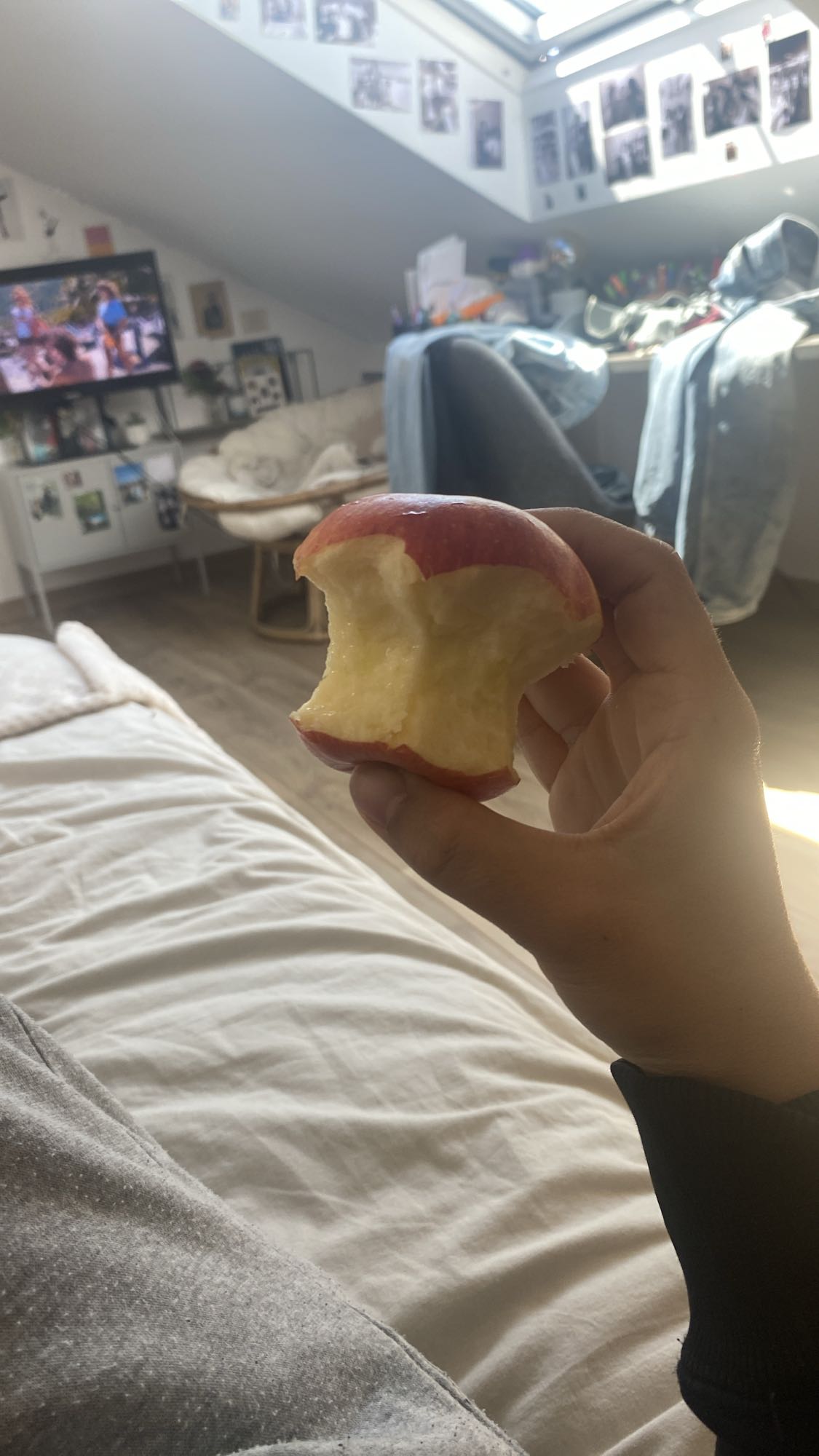 Pomme croquée
