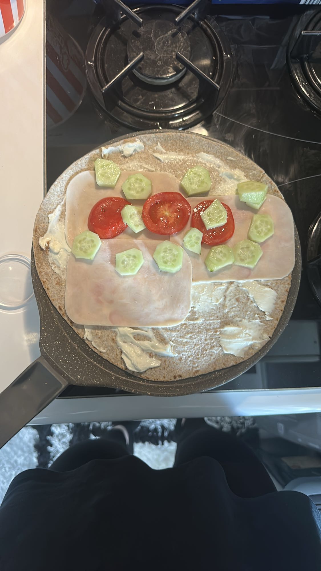 Wrap cu șuncă și legume