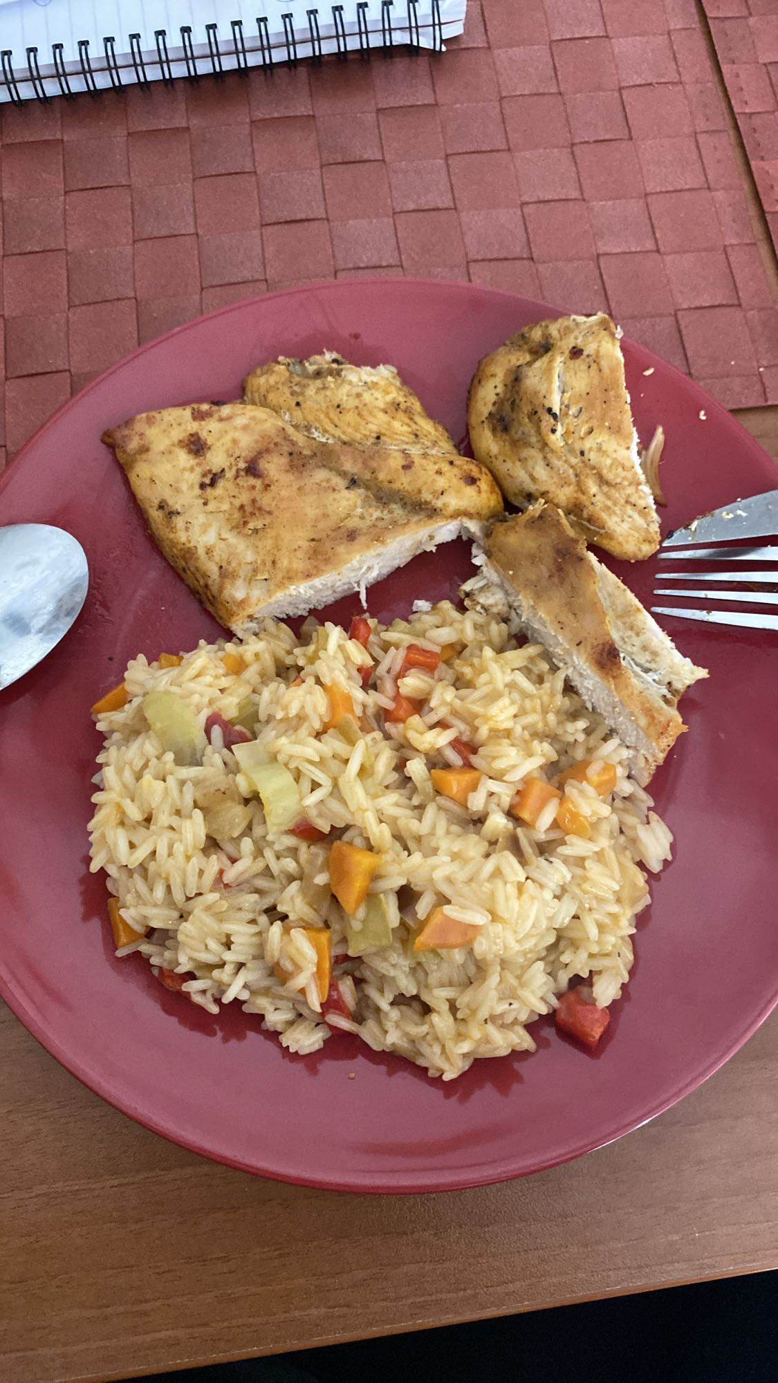 Κοτόπουλο με ρύζι και λαχανικά