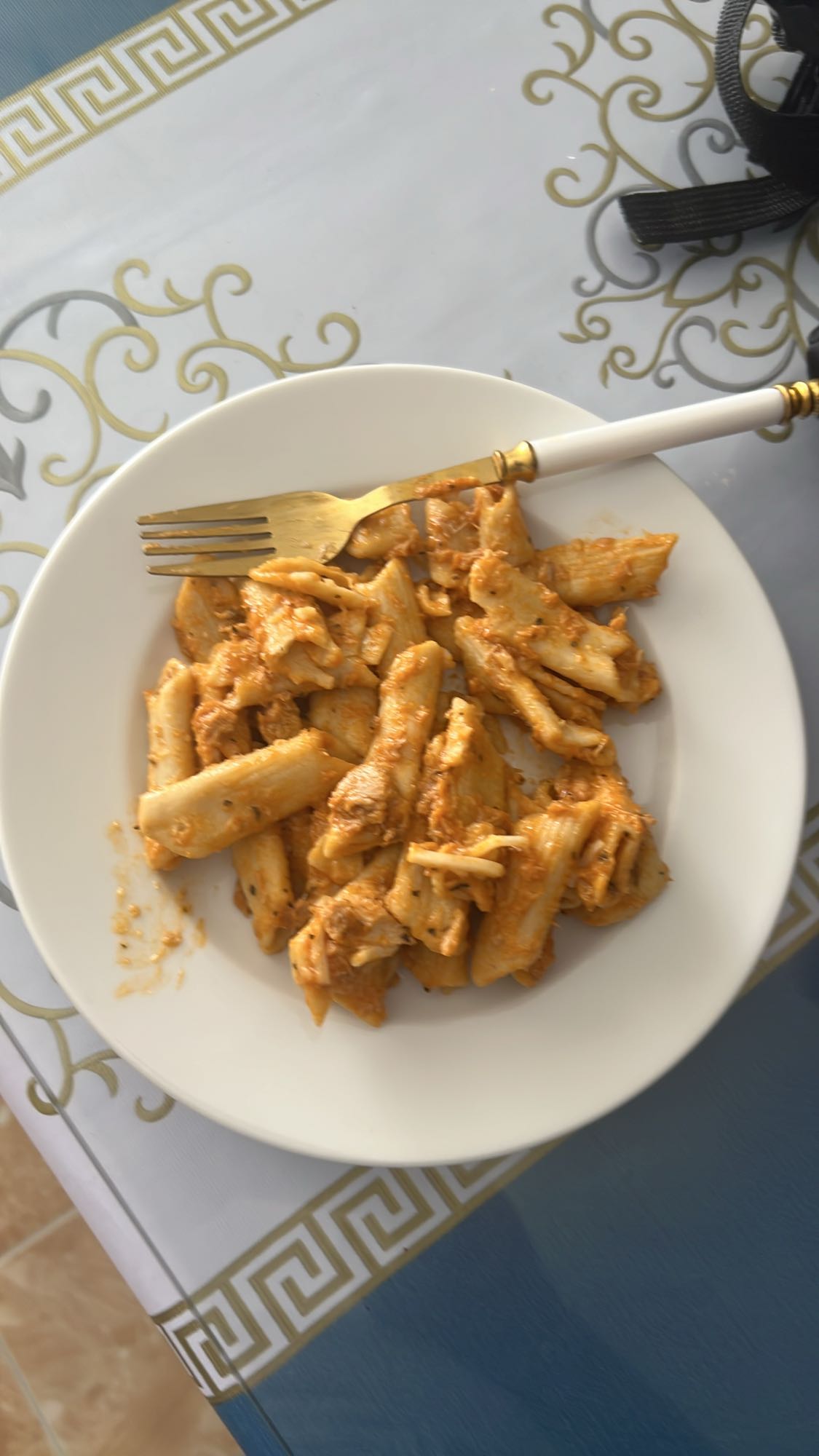 Pasta con salsa roja