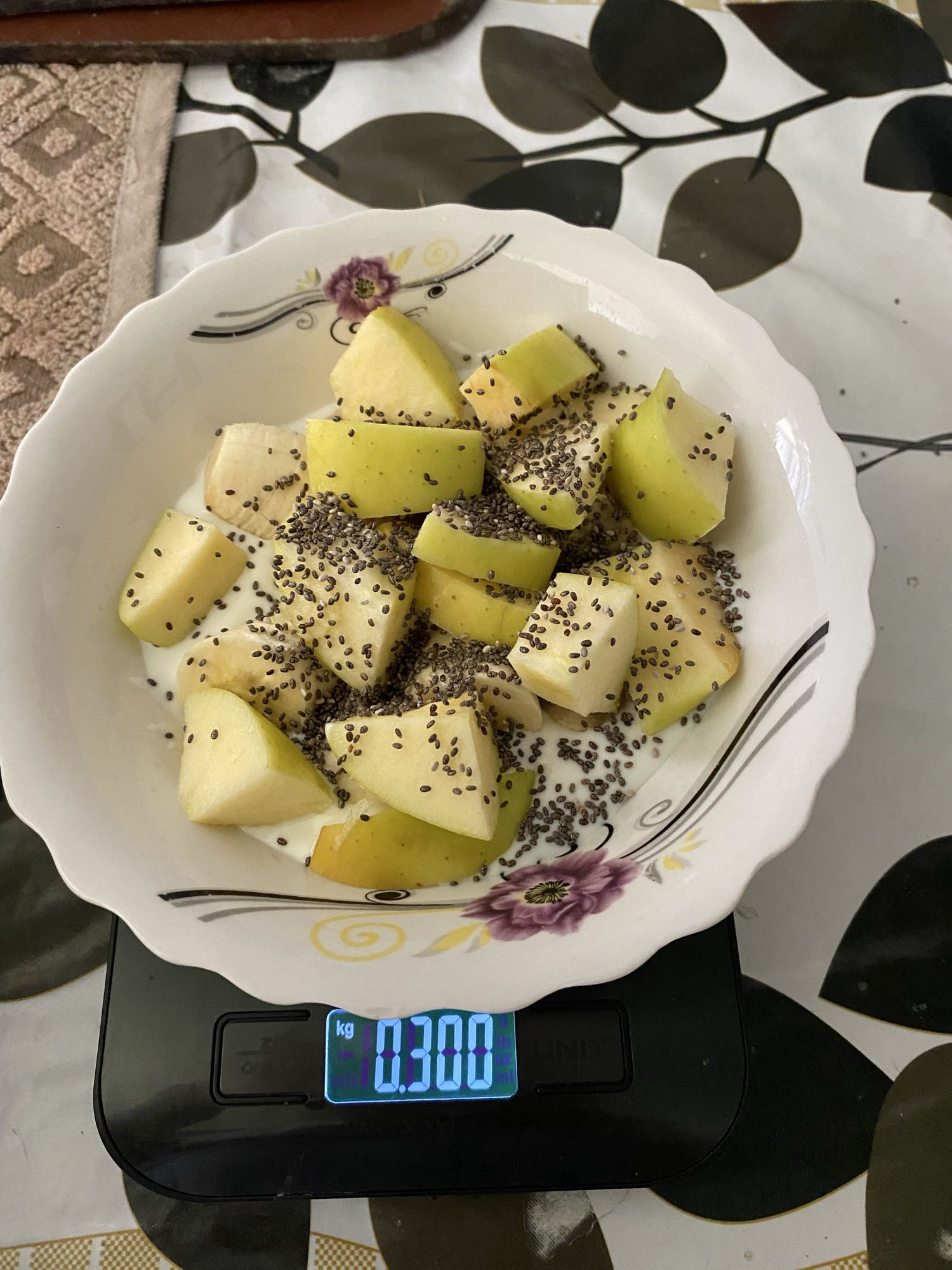 Iaurt cu mere si chia