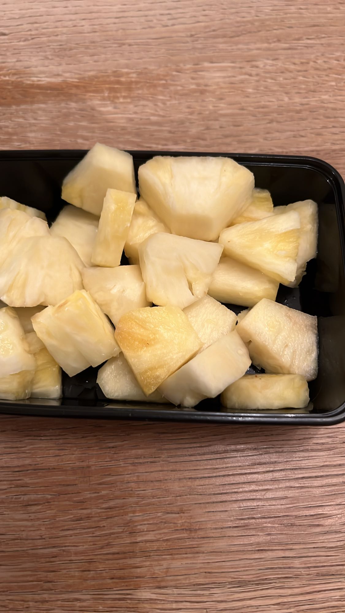 Färsk ananas