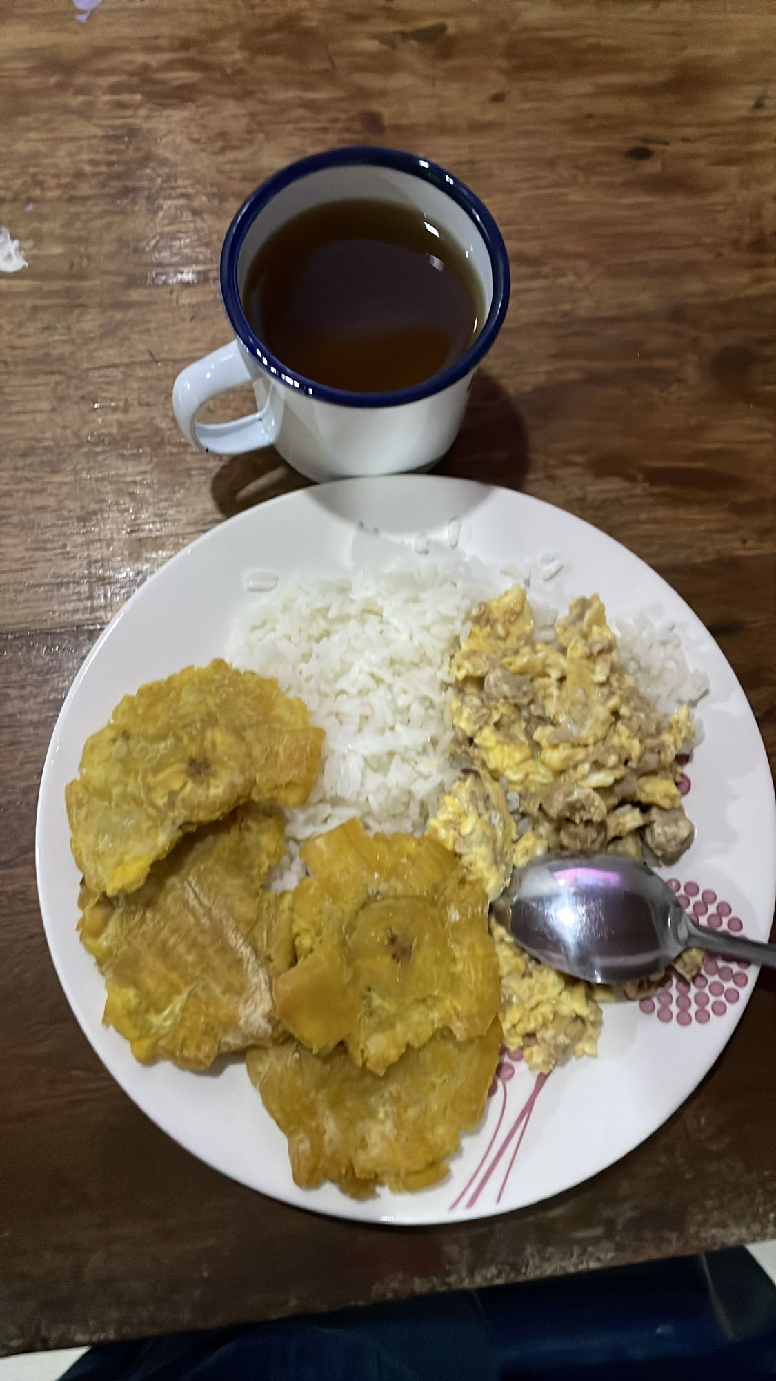 Desayuno con tostones