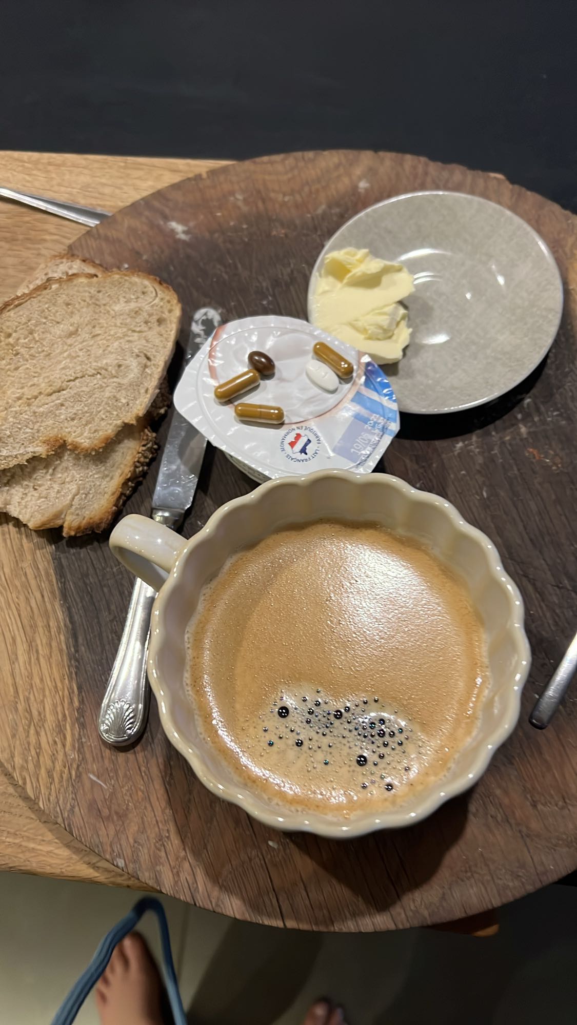 Petit-déjeuner café tartine
