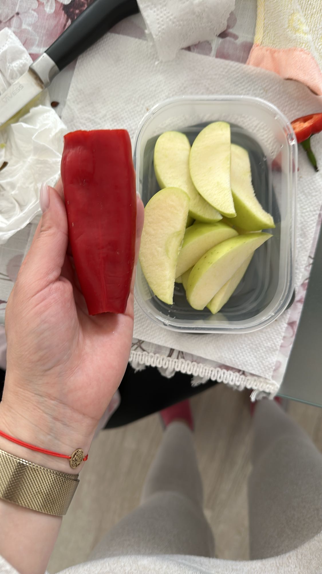 Gustare cu mere si ardei