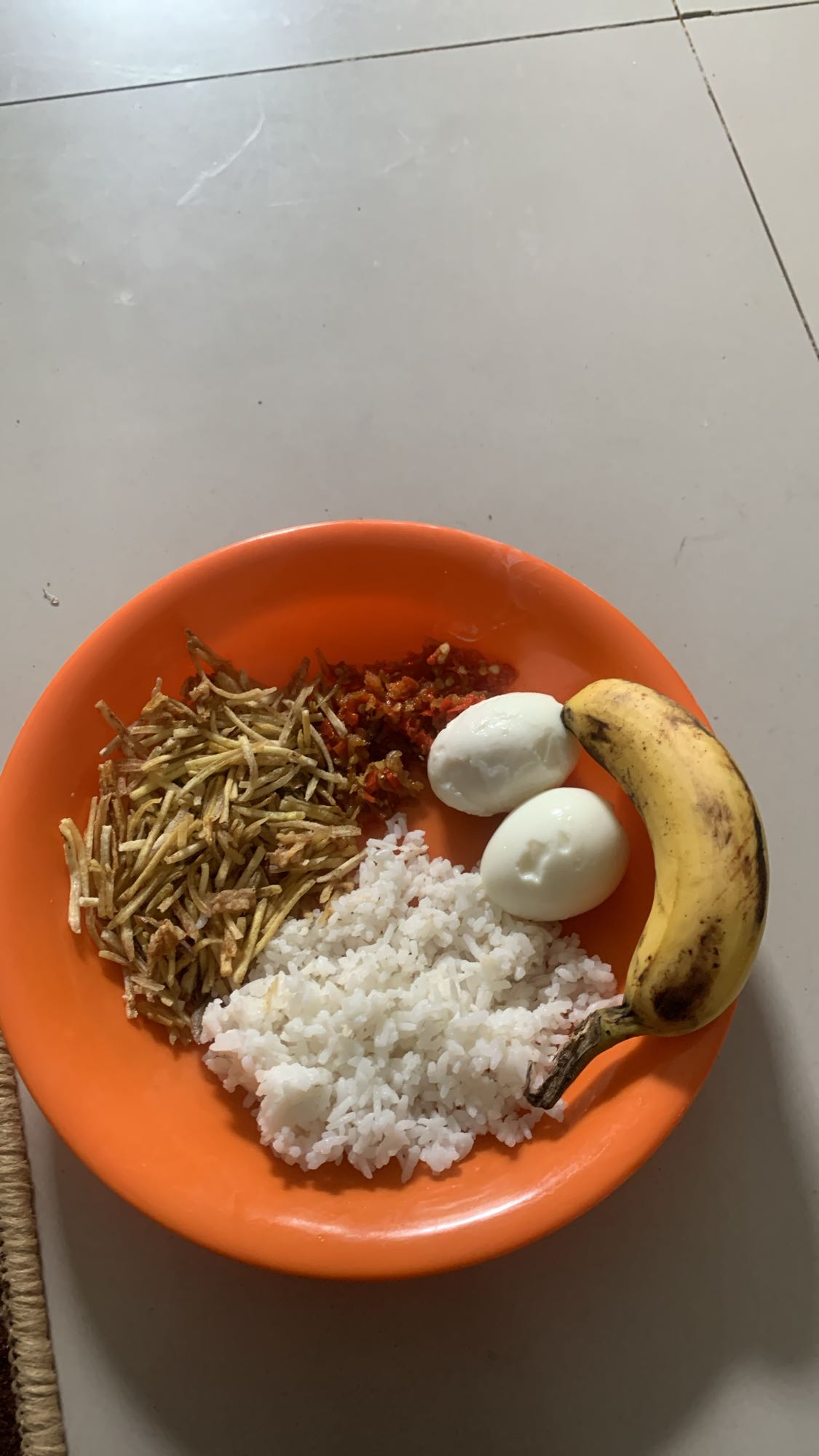 Nasi, telur, pisang