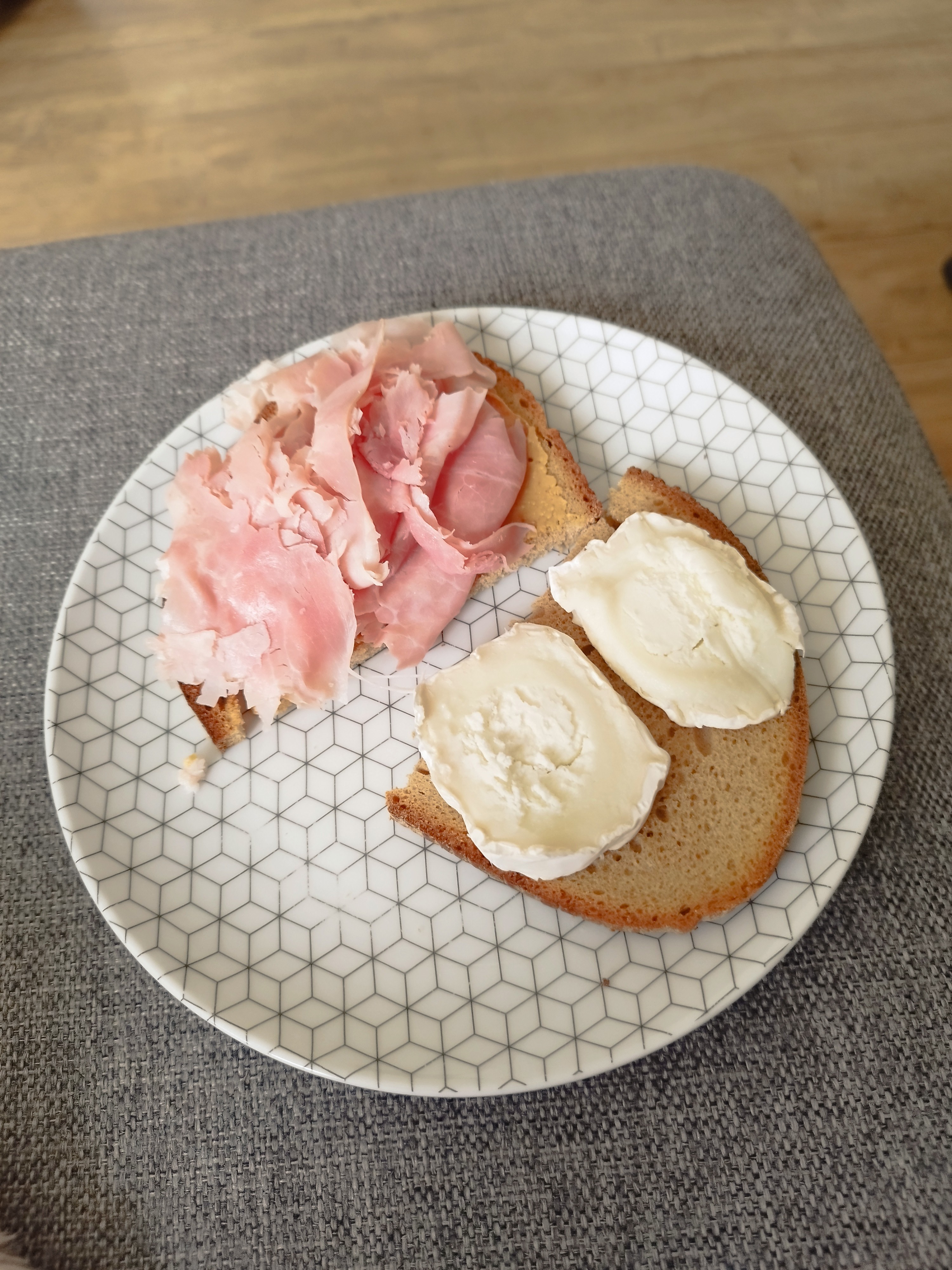 Tartines jambon et chèvre