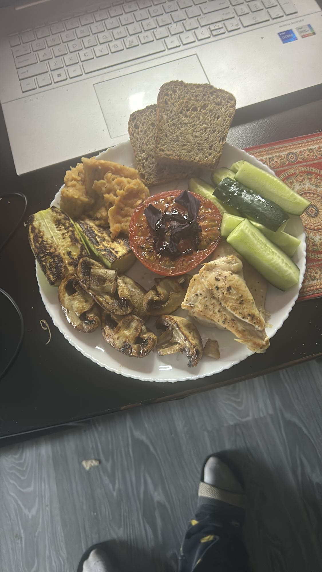 Grilled Chicken and Lentil Veggie Plate