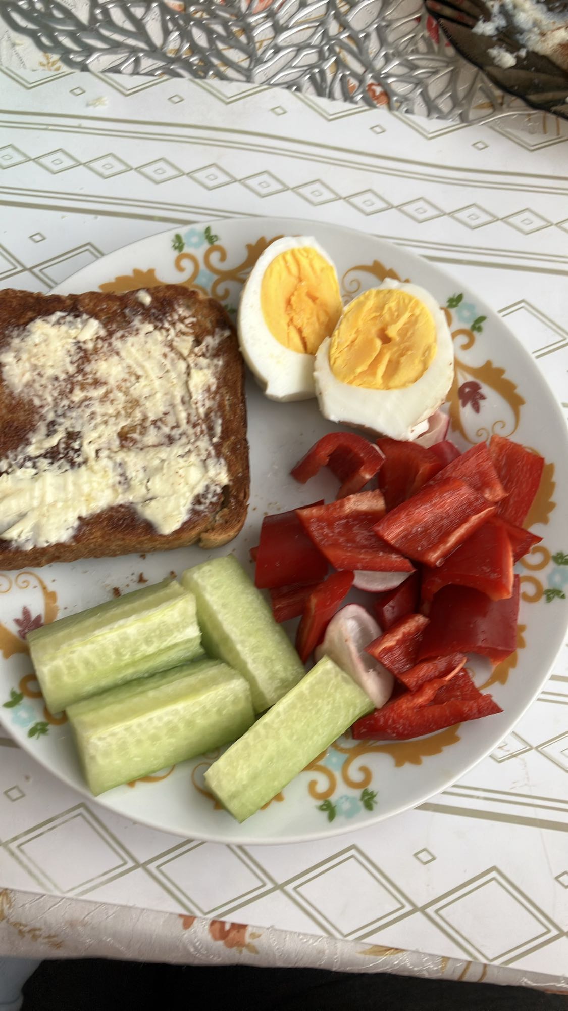 Tojásos zöldséges reggeli