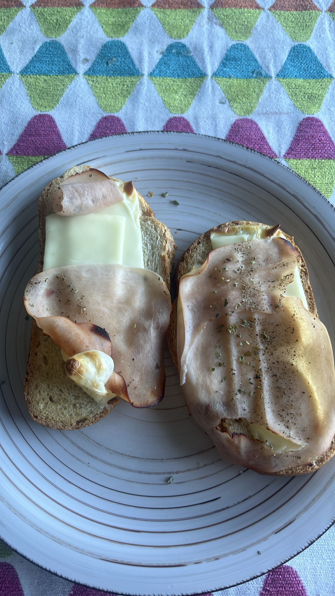 Tostadas de jamón y queso