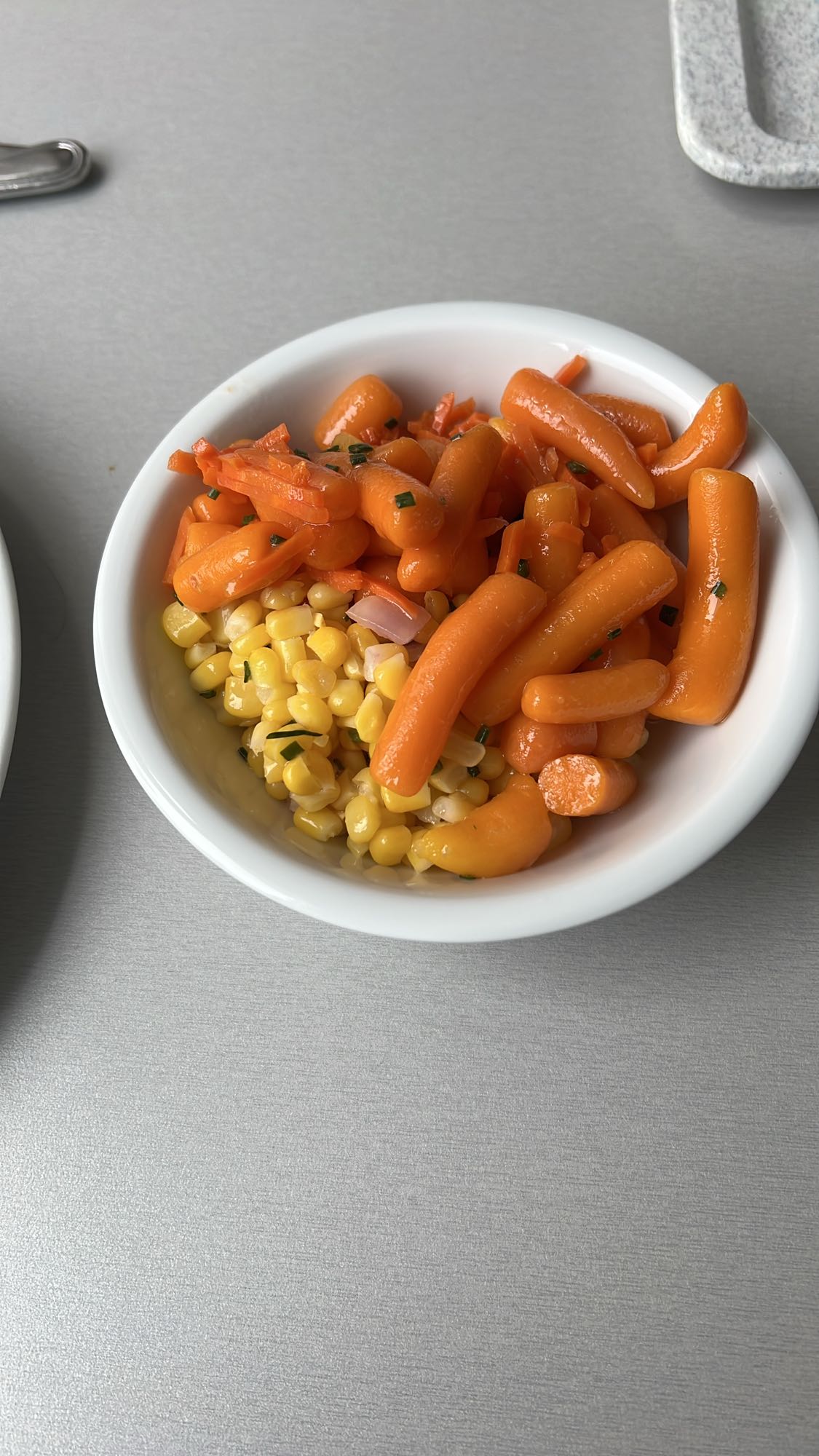 Marchewka z kukurydzą